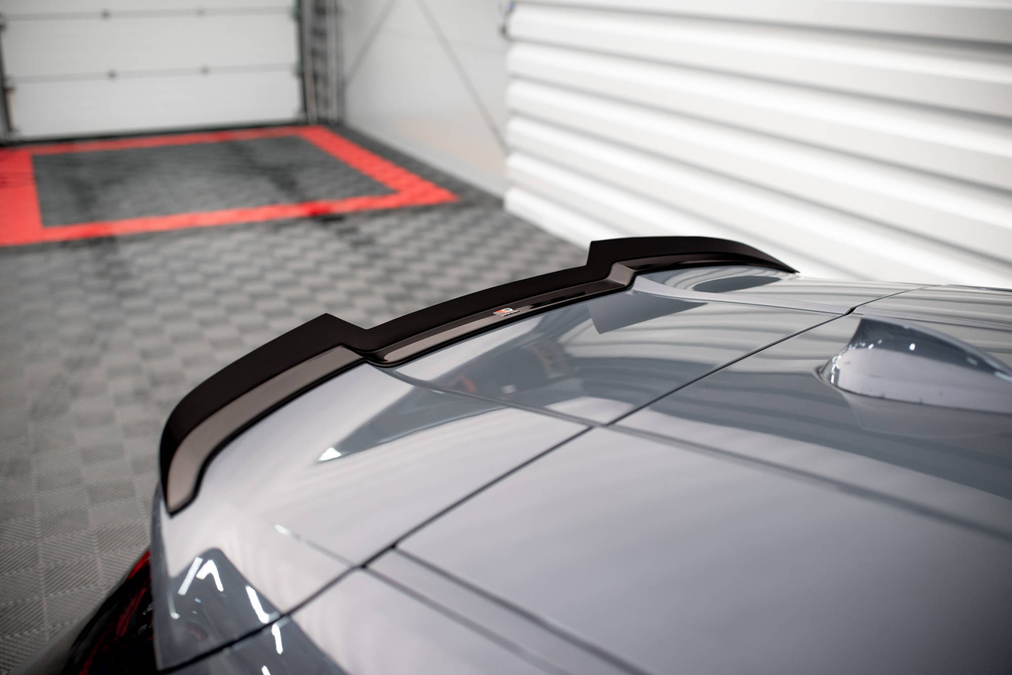 Heck Spoiler Aufsatz Abrisskante V.2 passend für BMW 1er M135i / 128ti / M-Paket F40 schwarz Hochglanz