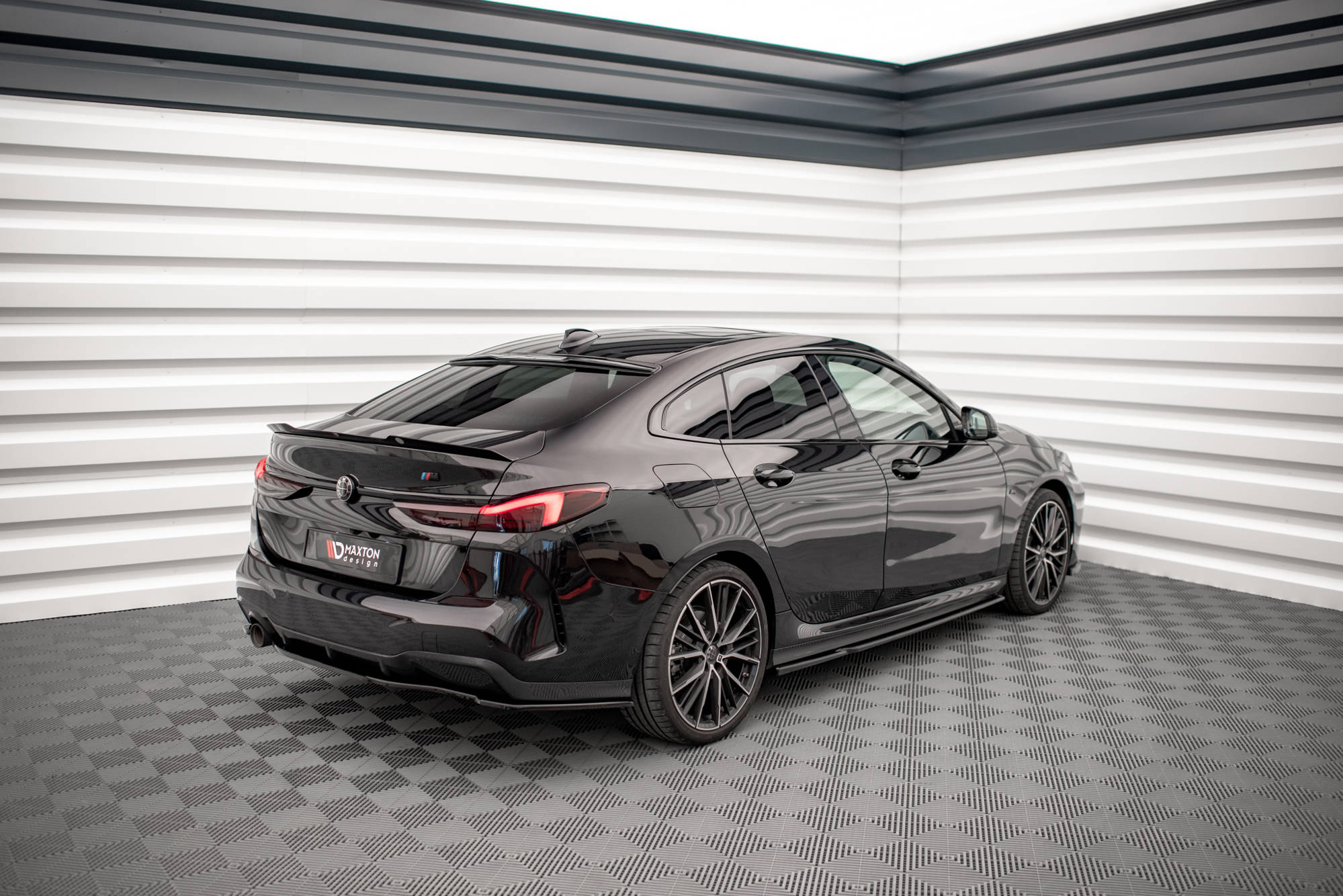 Street+ Heck Ansatz Flaps passend für BMW 2 Gran Coupe M-Paket F44 schwarz Hochglanz