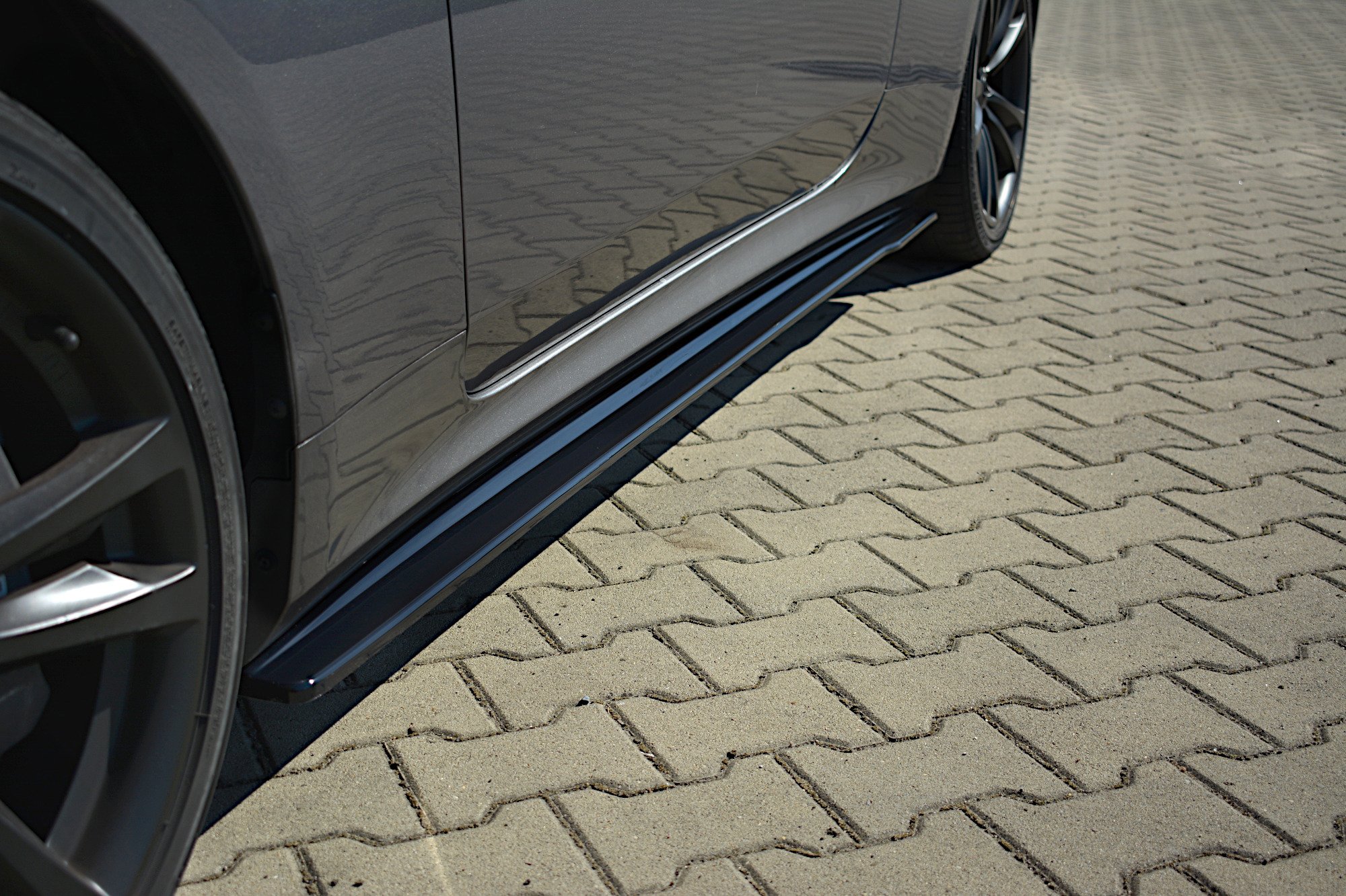 Seitenschweller Ansatz für Hyundai Genesis Coupe Mk1 schwarz Hochglanz