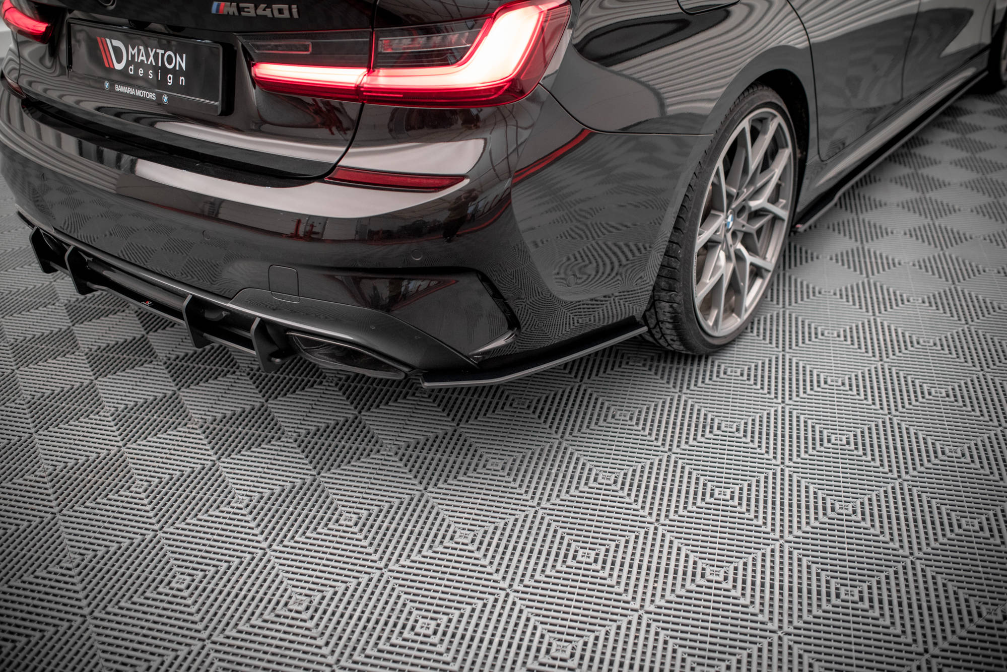 Street Pro Heck Ansatz Flaps V.1 passend für BMW 3er M-Paket G20 / G21 rot
