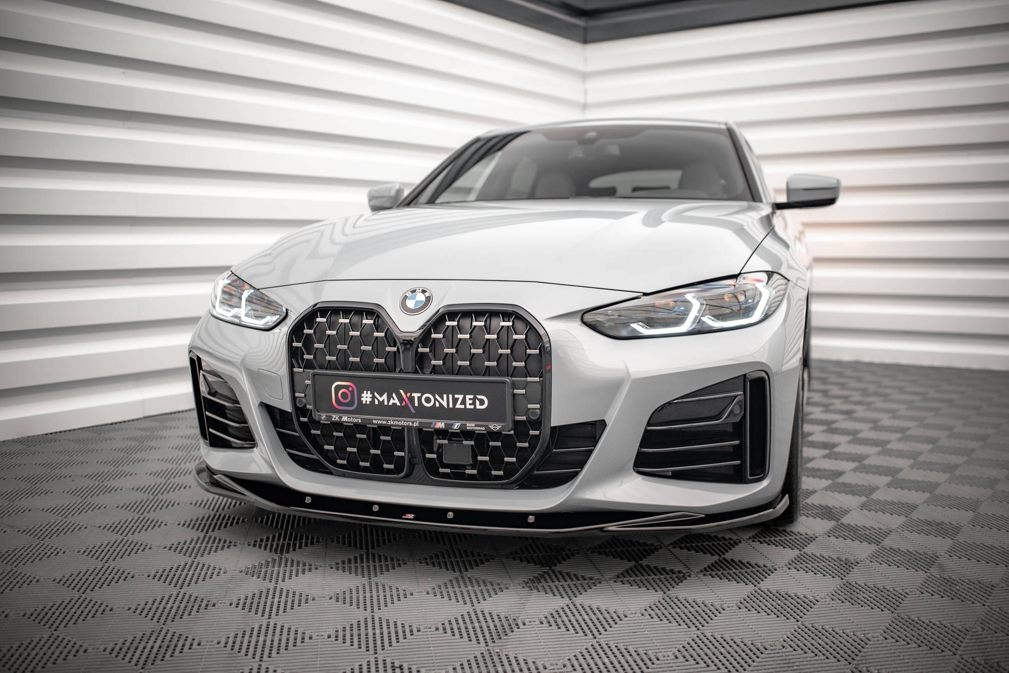 Street+ Spoilerlippe Front Ansatz V.3 passend für BMW 4er / i4 Gran Coupe M-Paket / M440i G26 schwarz Hochglanz