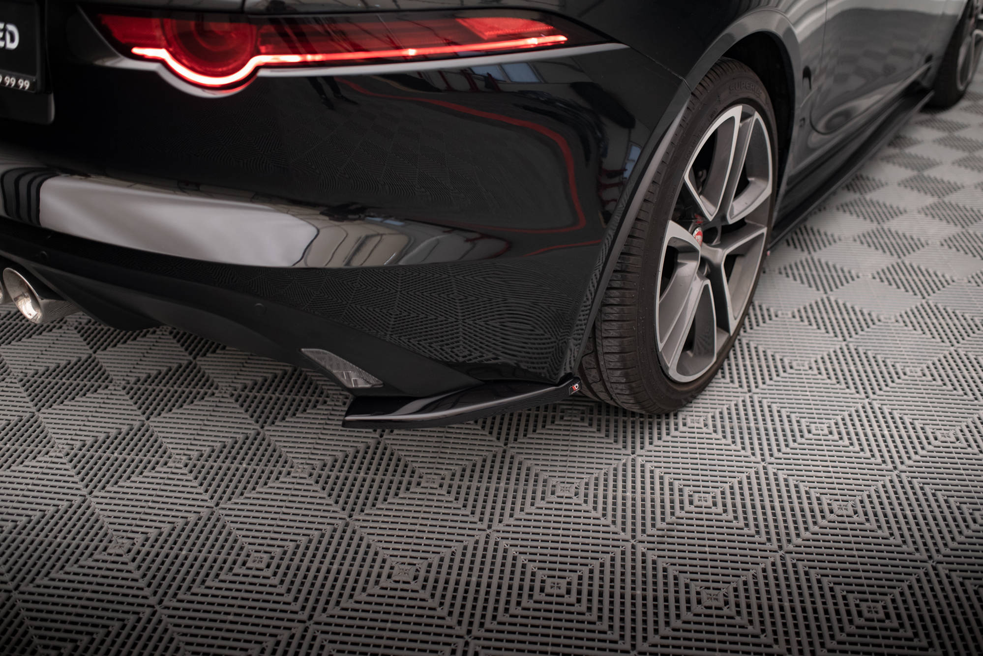 Street+ Heck Ansatz Flaps passend für Jaguar F-Type Mk1 FL schwarz Hochglanz