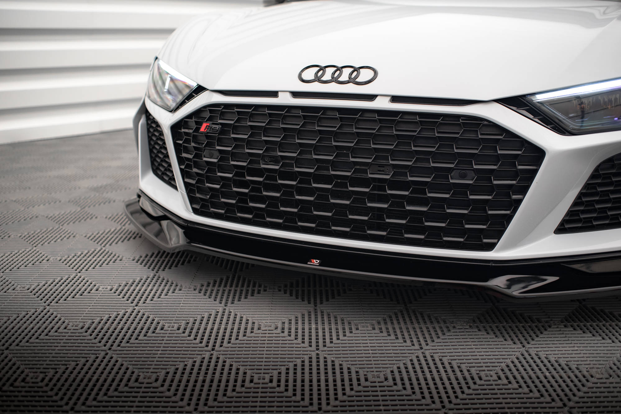 Street+ Spoilerlippe Front Ansatz V.3 passend für Audi R8 Mk2 FL schwarz Hochglanz