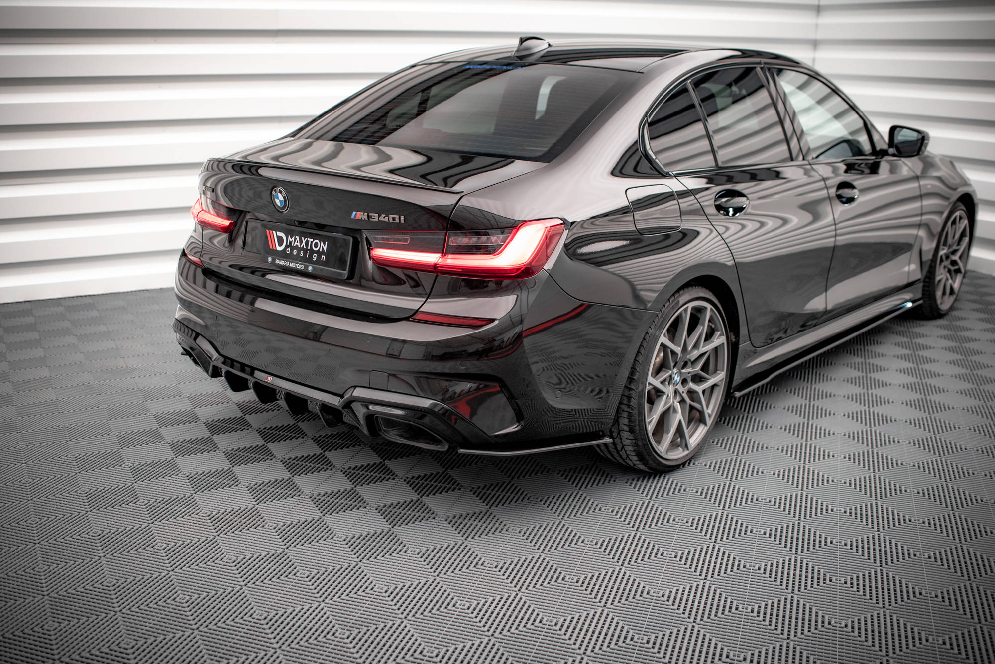 Street Pro Heck Ansatz Flaps V.2 passend für BMW 3er M-Paket G20 / G21 rot