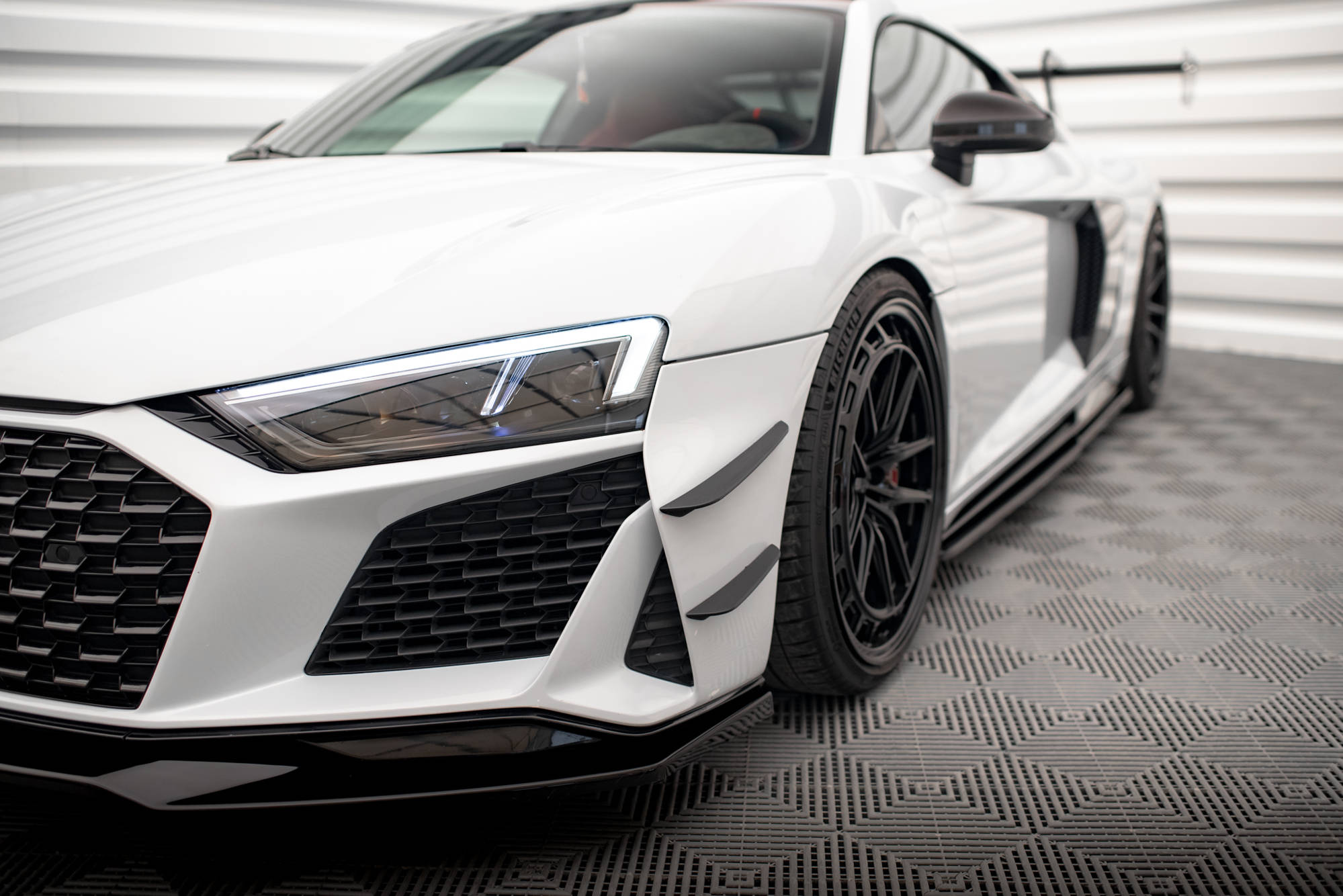 Stoßstangen Flaps Wings vorne Canards passend für Audi RS3 Sportback 8Y FL