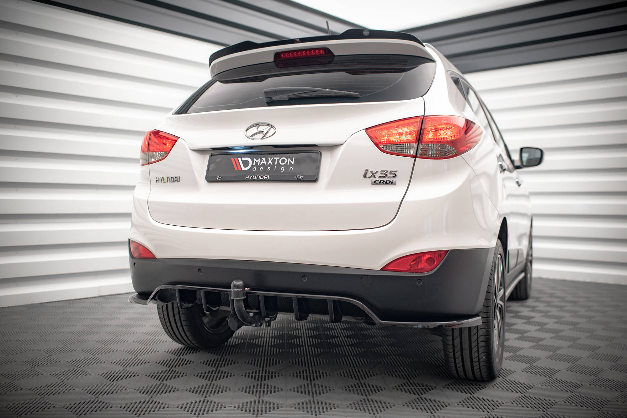 Street+ Mittlerer Diffusor RACE Heck Ansatz passend für Hyundai ix35 Mk1 schwarz Hochglanz