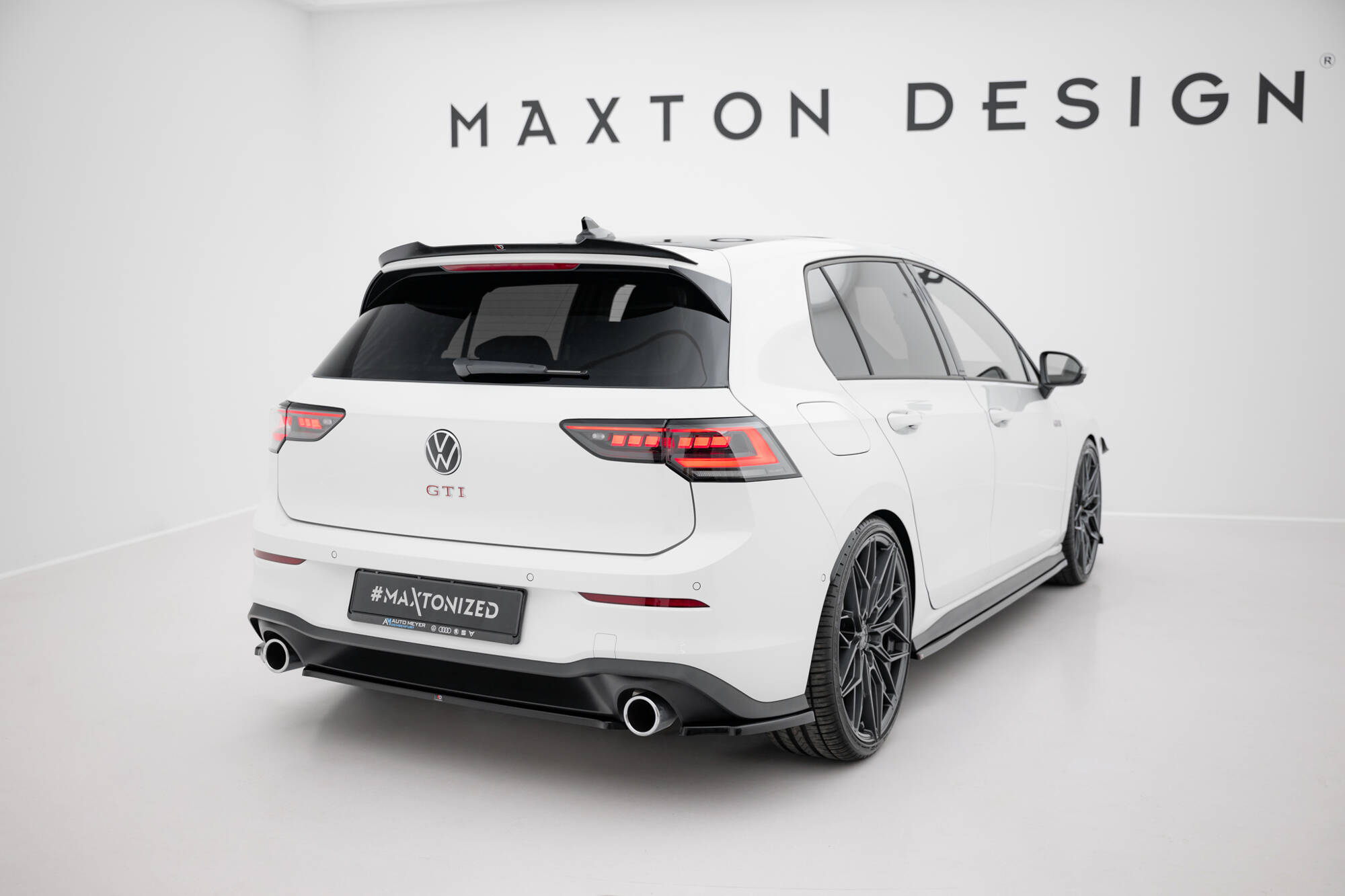 Heck Spoiler Aufsatz Abrisskante V.1 passend für VW Golf GTI / GTE / GTD / R-Line / R Mk8 schwarz Hochglanz