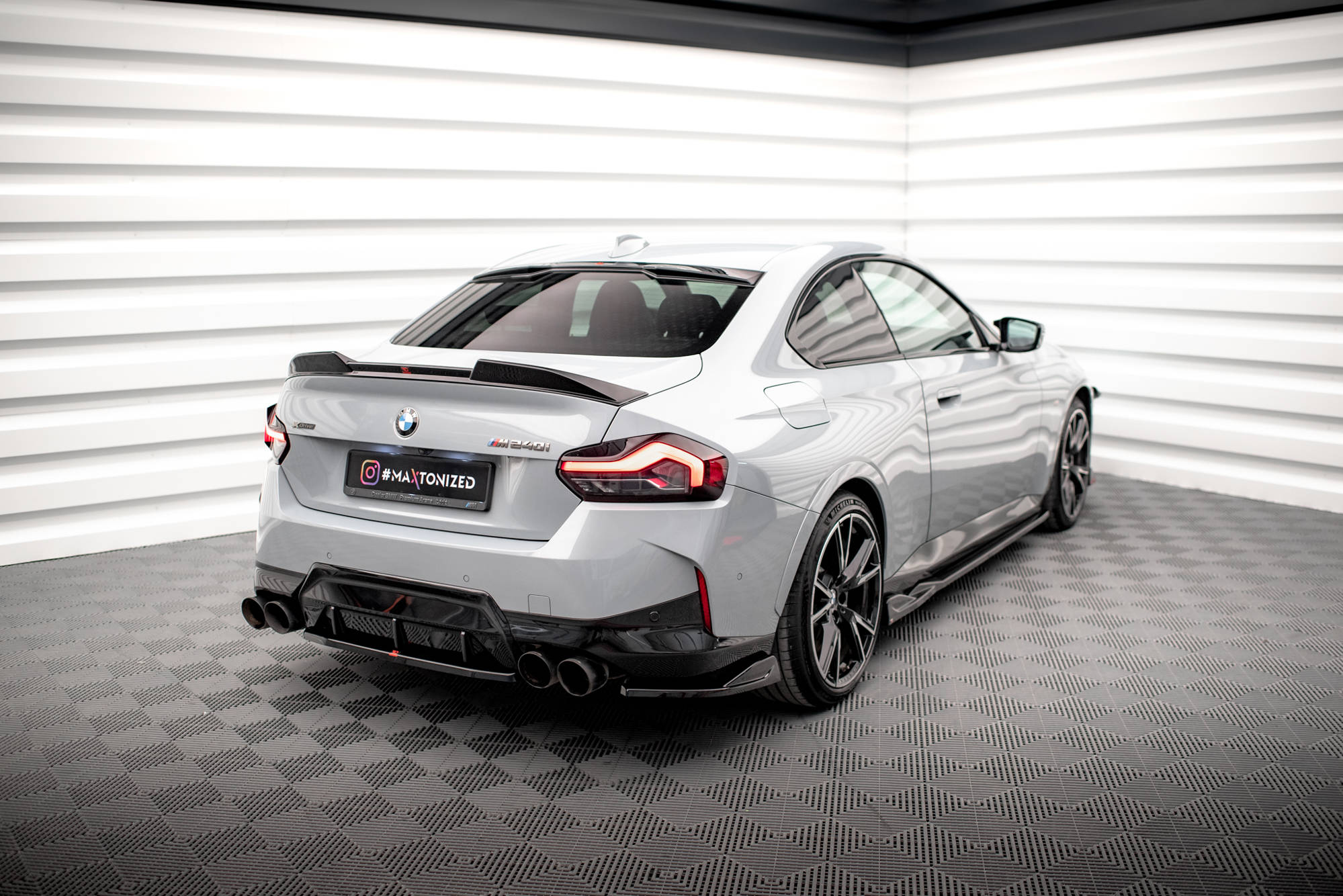 Street+ Heck Ansatz Flaps V.1 passend für BMW 2 Coupe M240i G42 schwarz Hochglanz