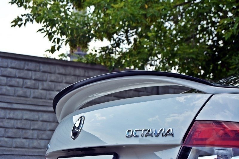 Spoiler CAP für Skoda Octavia RS Mk3 / Mk3 FL Hatchback schwarz Hochglanz