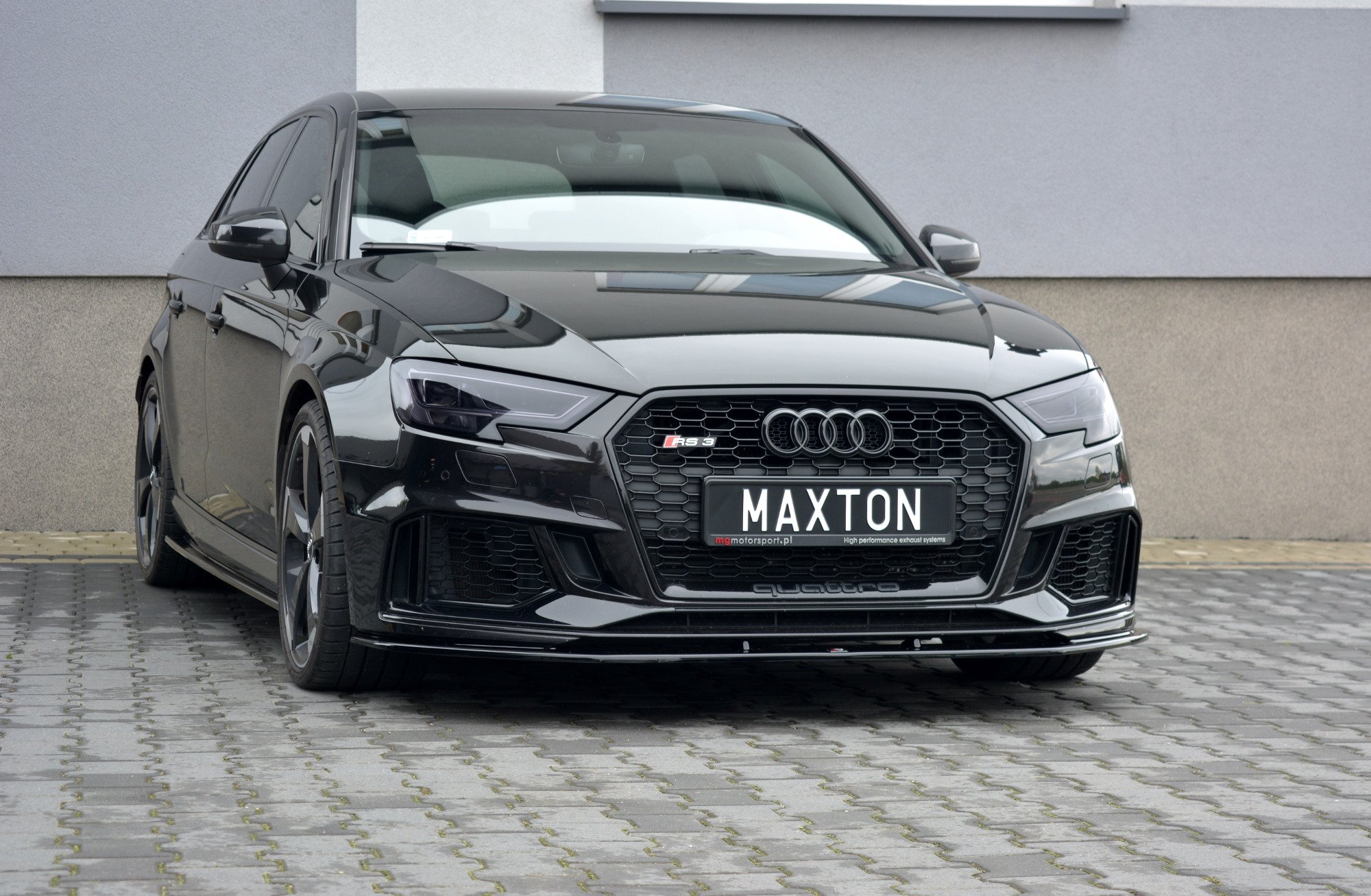 Front Ansatz V.1 für Audi RS3 Sportback 8V Facelift schwarz Hochglanz