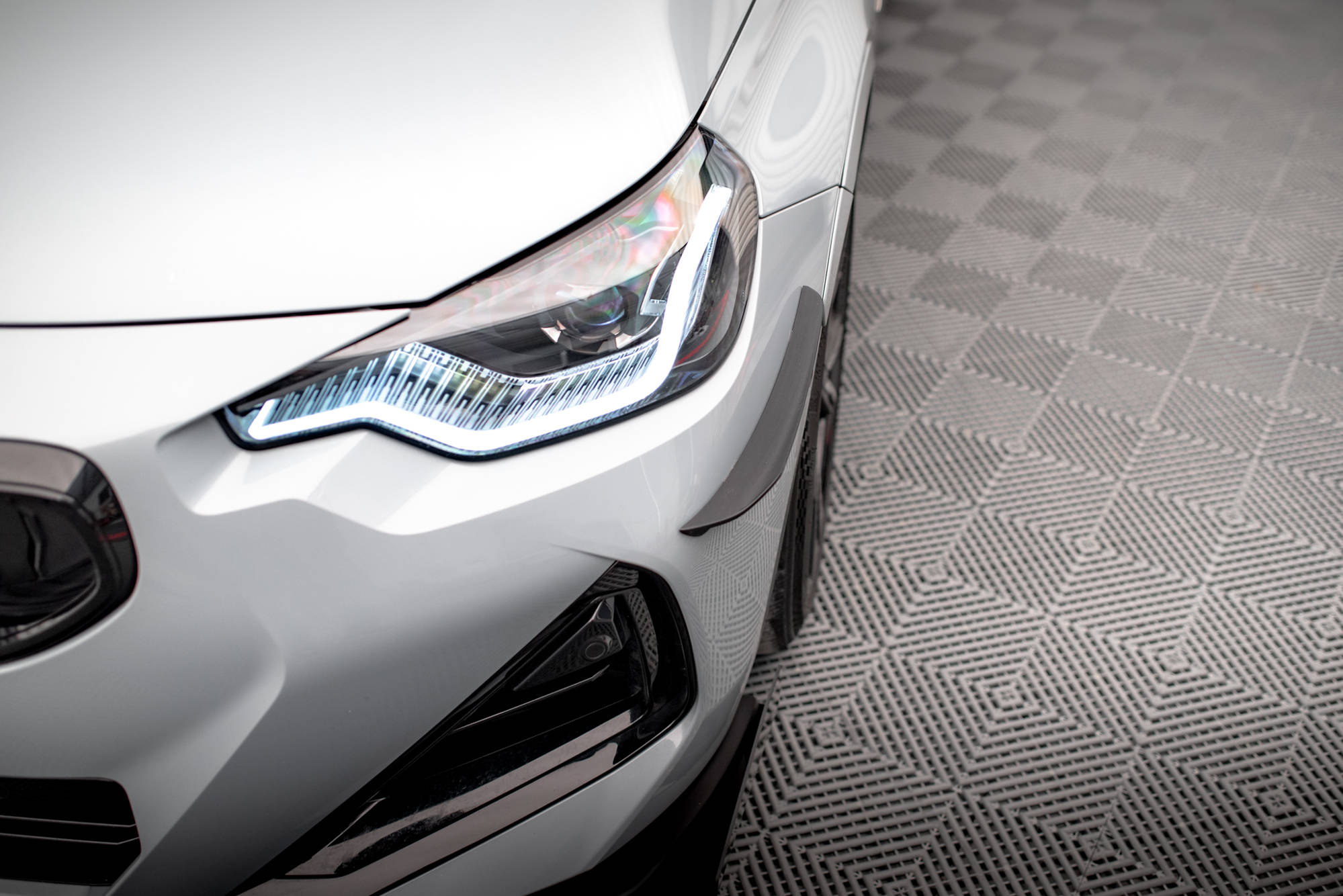 Stoßstangen Flaps Wings vorne Canards passend für BMW 2 Coupe M-Paket / M240i G42