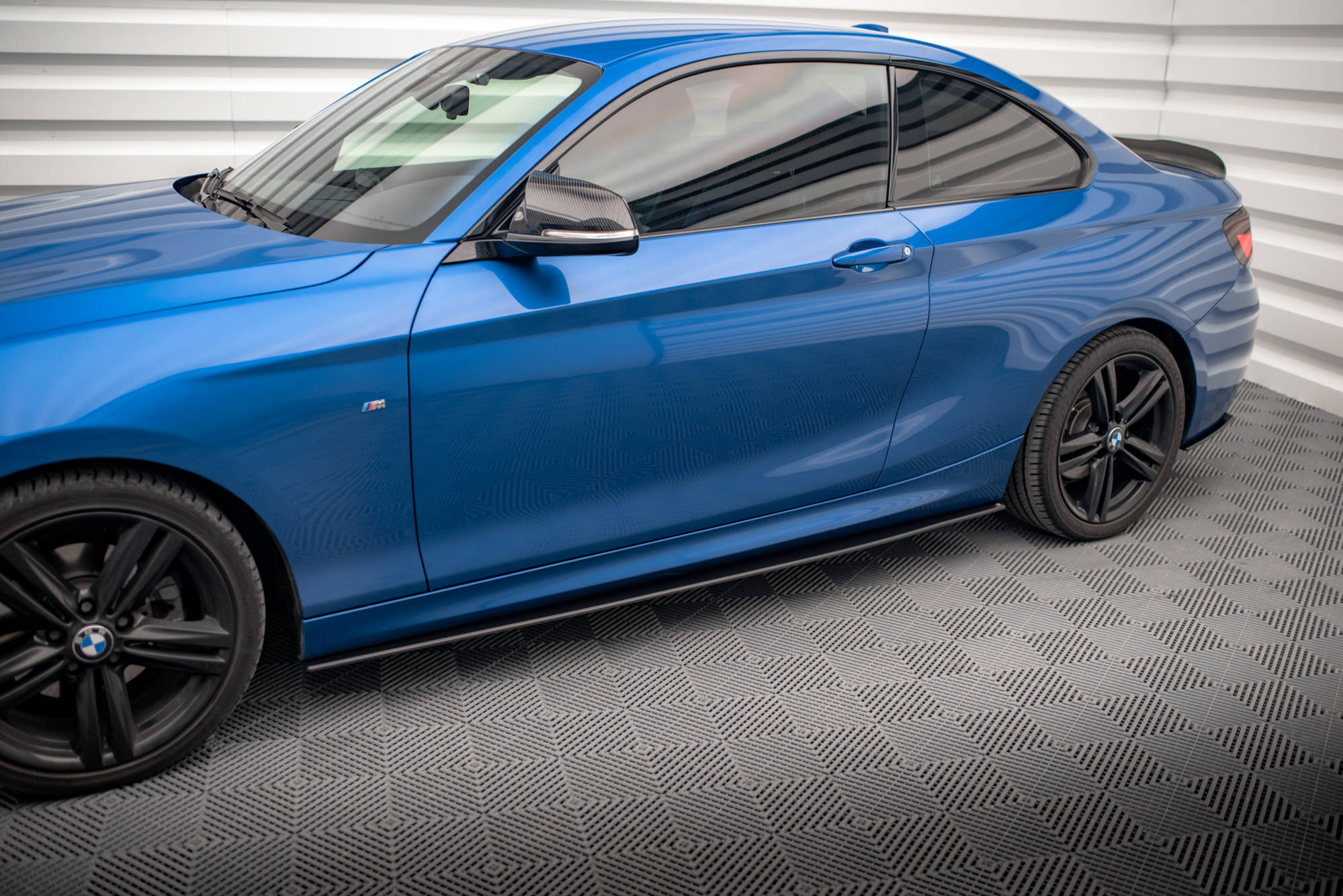 Street Pro Seitenschweller Leisten passend für BMW 2 M-Paket F22 rot
