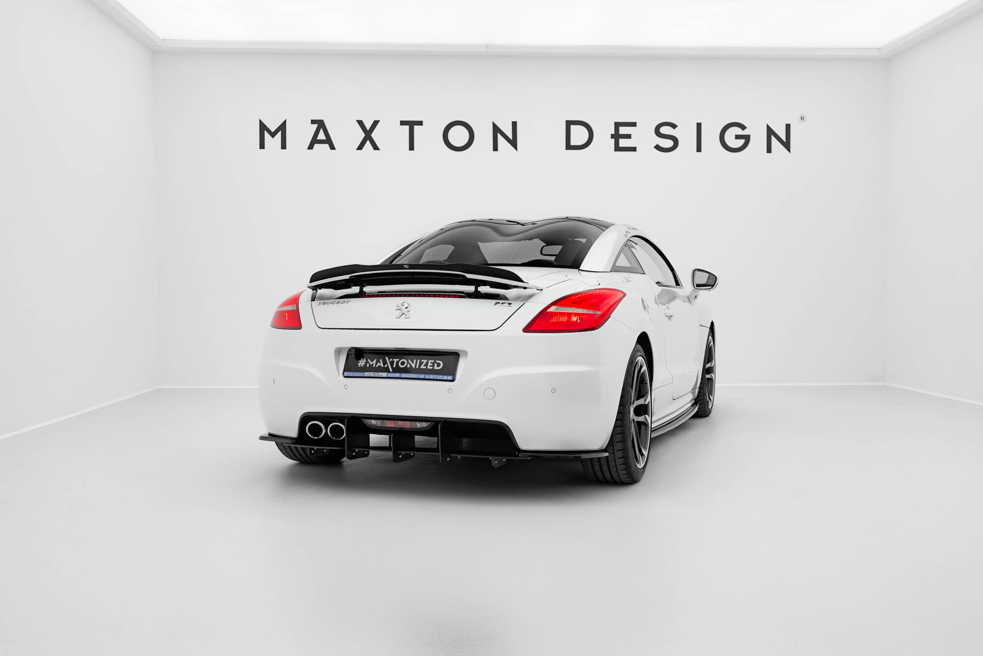 Heck Ansatz Flaps Diffusor für Peugeot RCZ Mk1 / Mk1 Facelift schwarz Hochglanz