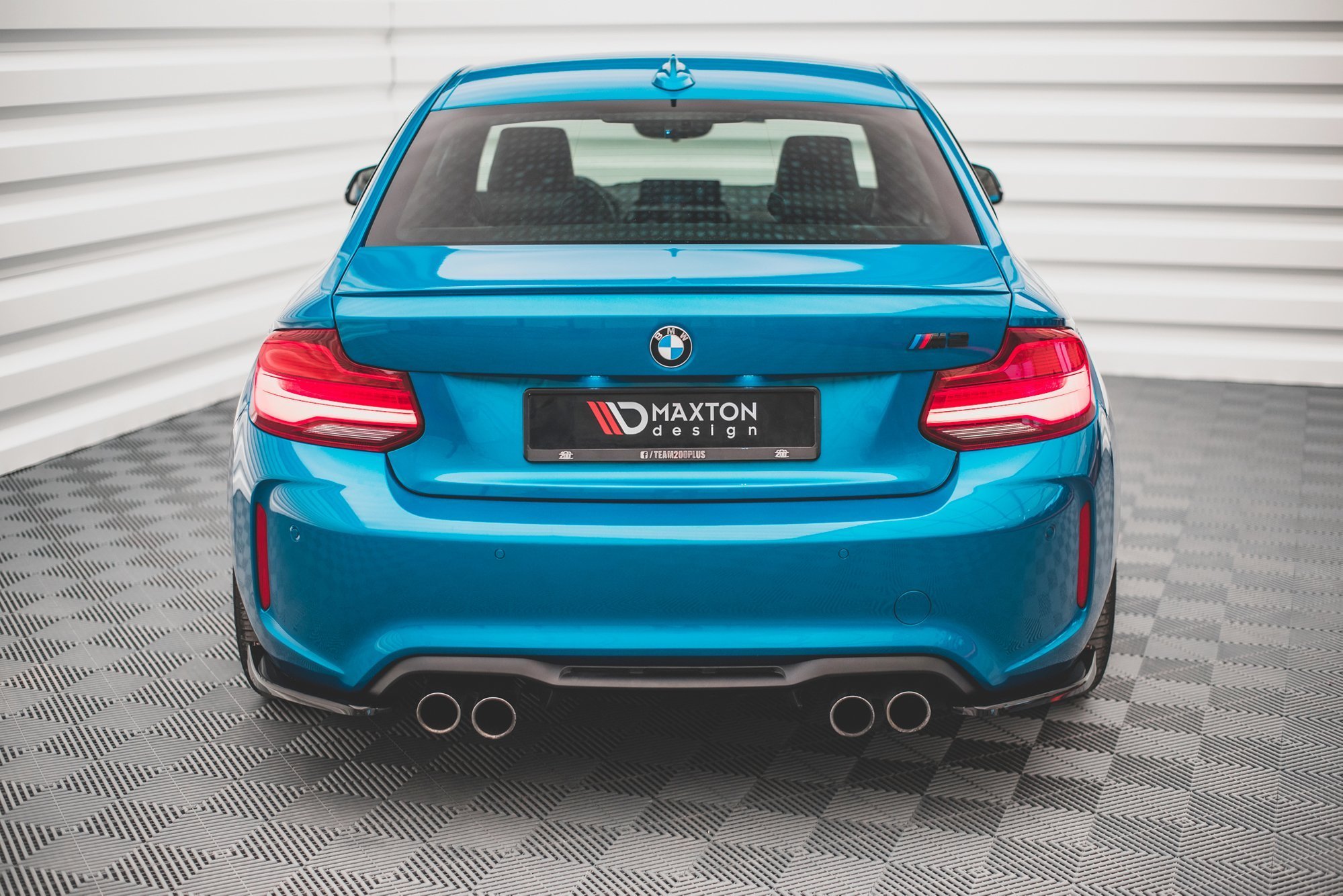Street+ Heck Ansatz Flaps V.2 passend für BMW M2 F87 schwarz Hochglanz