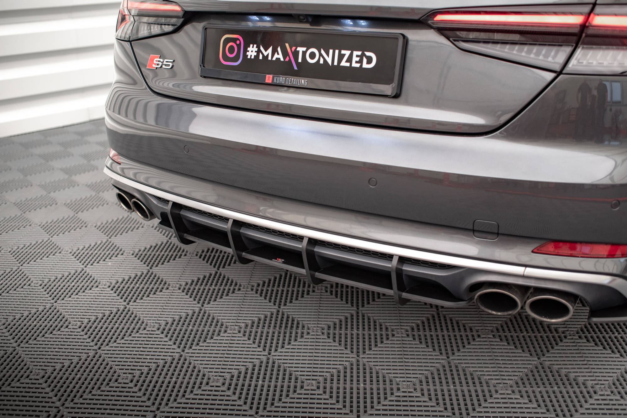 Street Pro Heckschürze Heck Ansatz Diffusor passend für Audi S5 Coupe / Sportback F5 schwarz-rot
