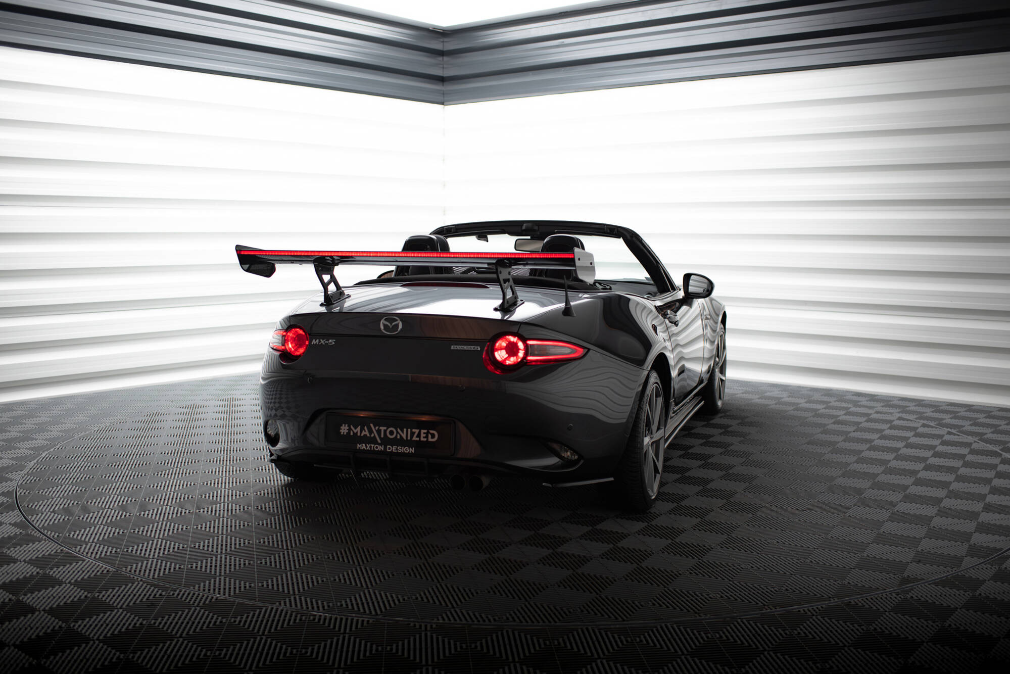 Carbon Heck Spoiler Heckflügel Standfuß Innen + LED passend für Mazda MX-5 ND Mk4