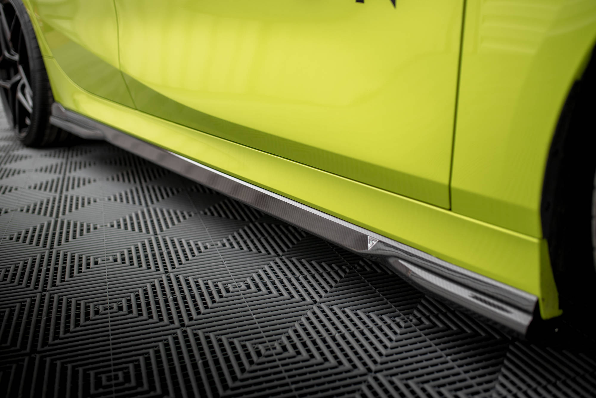 Carbon Fiber Seitenschweller Ansatz Leisten passend für BMW 1er M-Paket/ M135i / 128ti F40