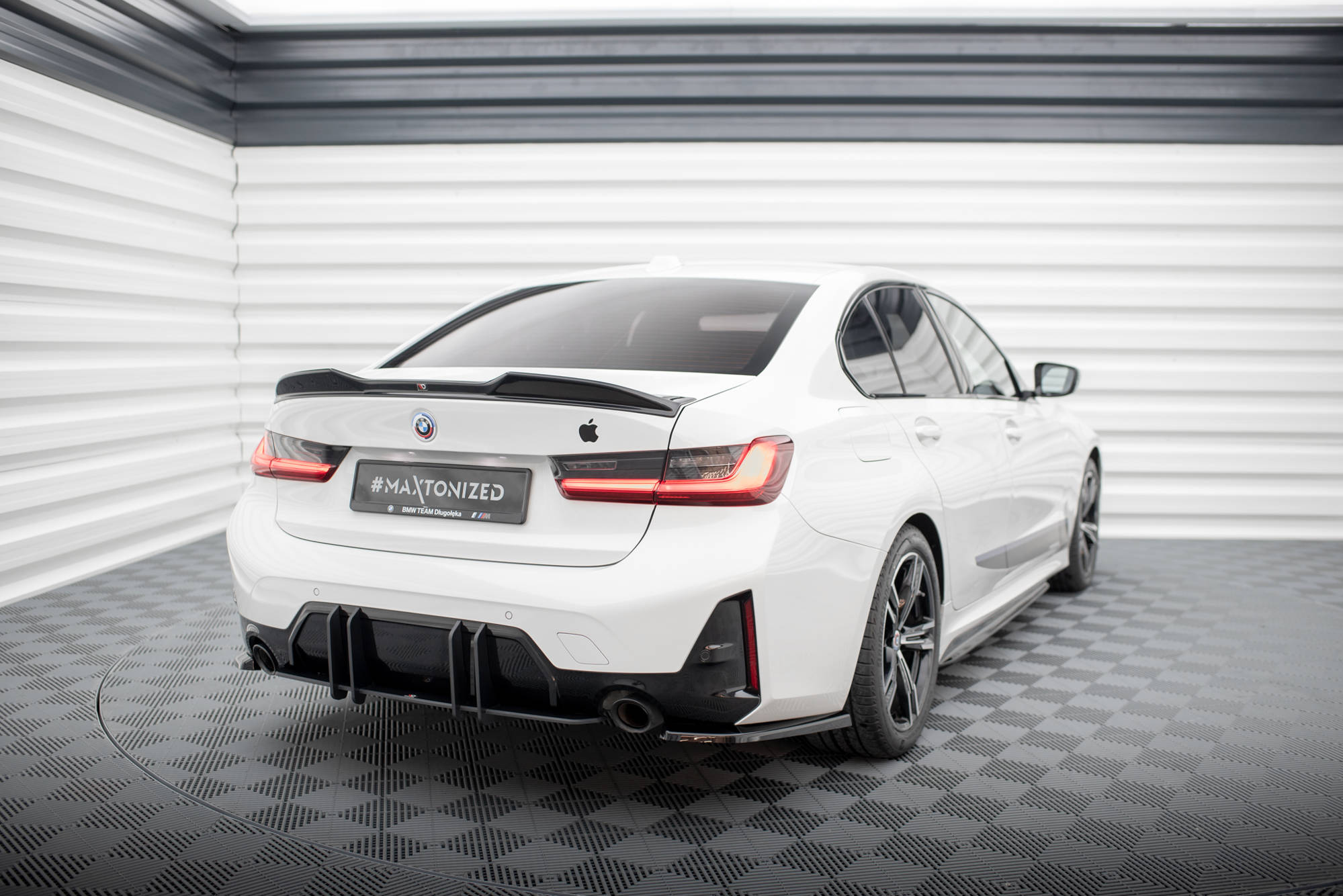 Street+ Heck Ansatz Flaps passend für BMW M-Paket G20 / G21 FL schwarz Hochglanz