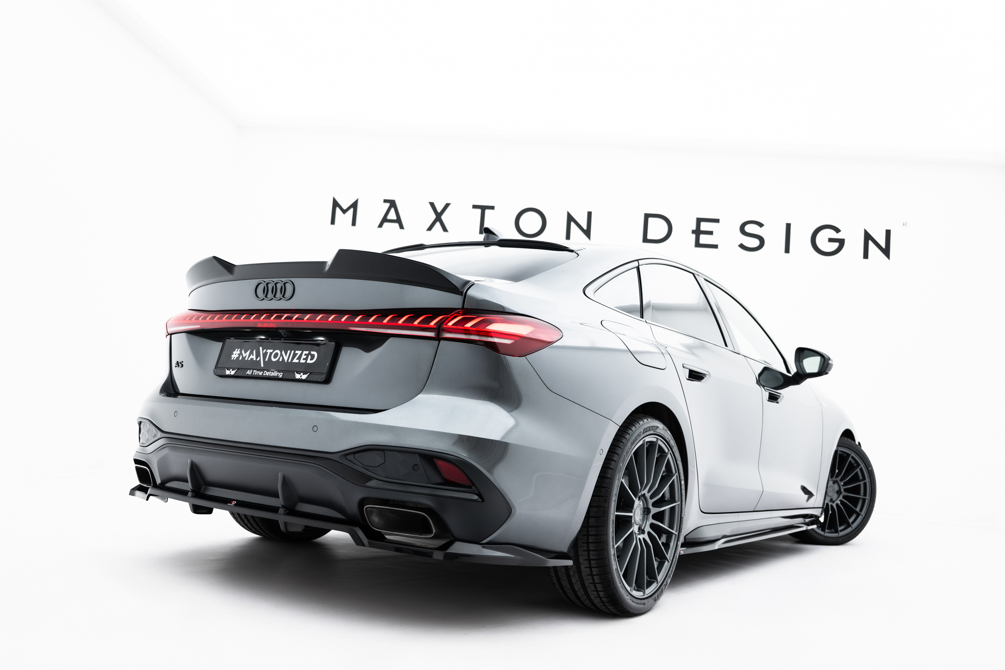Heck Spoiler Aufsatz Abrisskante 3D passend für Audi A5 S-Line / S5 Limousine B10 schwarz Hochglanz