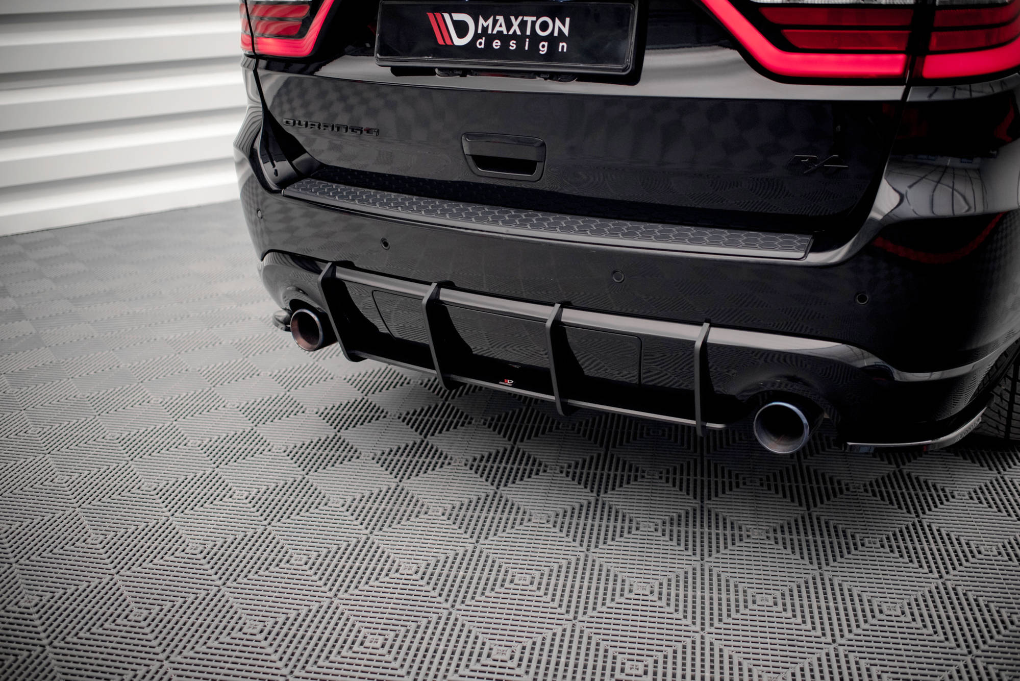 Street Pro Heckschürze Heck Ansatz Diffusor V.2 passend für Dodge Durango RT Mk3 rot