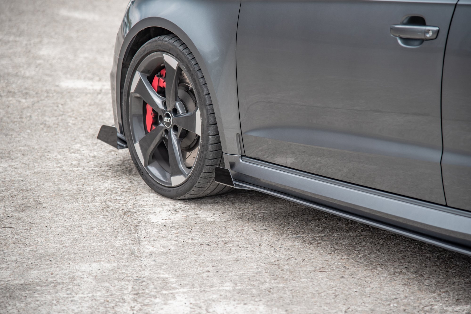 Street Pro Seitenschweller Ansatz + Flaps für Audi RS3 8V Sportback schwarz Hochglanz