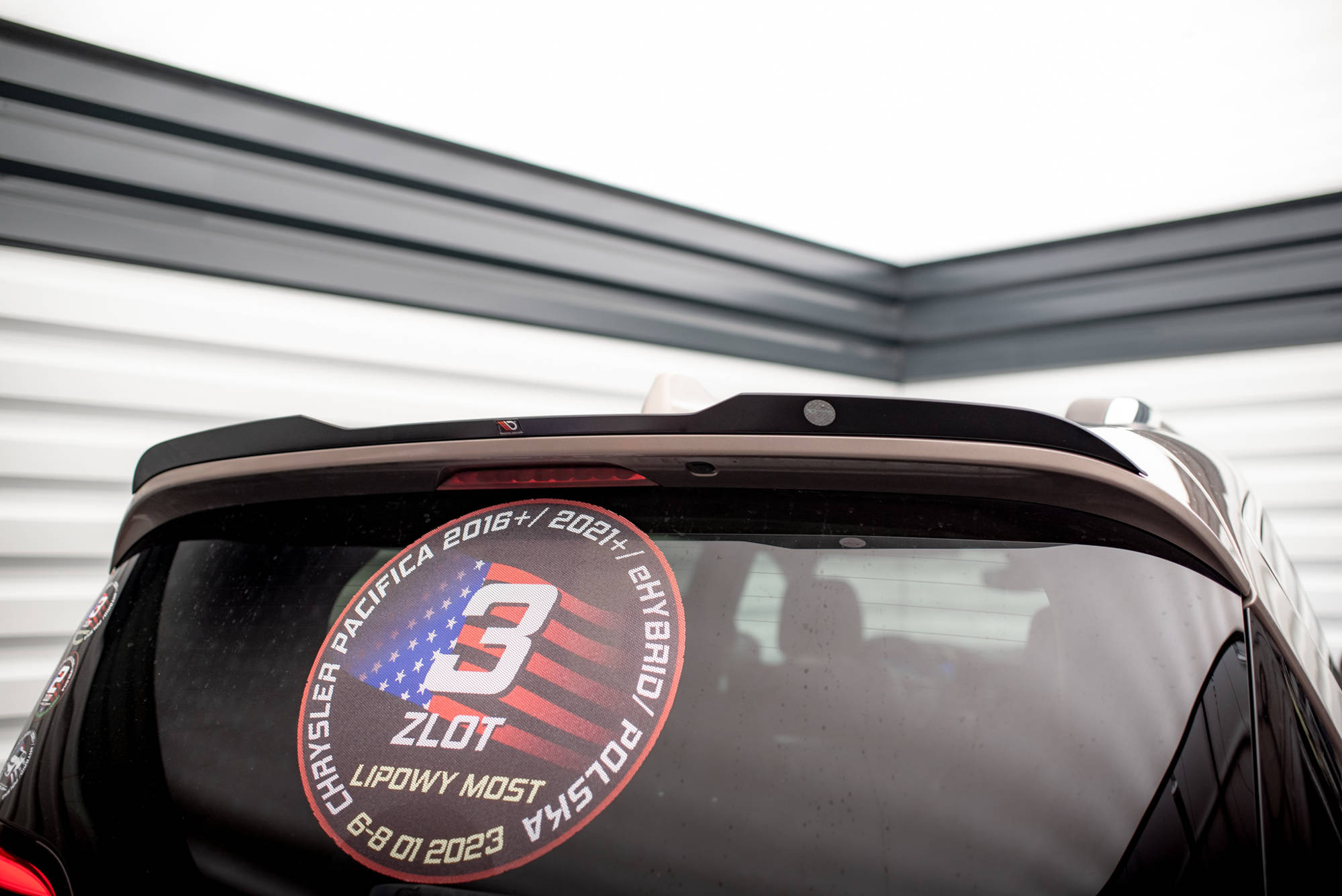 Heckspoiler Lippe passend für Chrysler Pacifica Mk2 schwarz Hochglanz