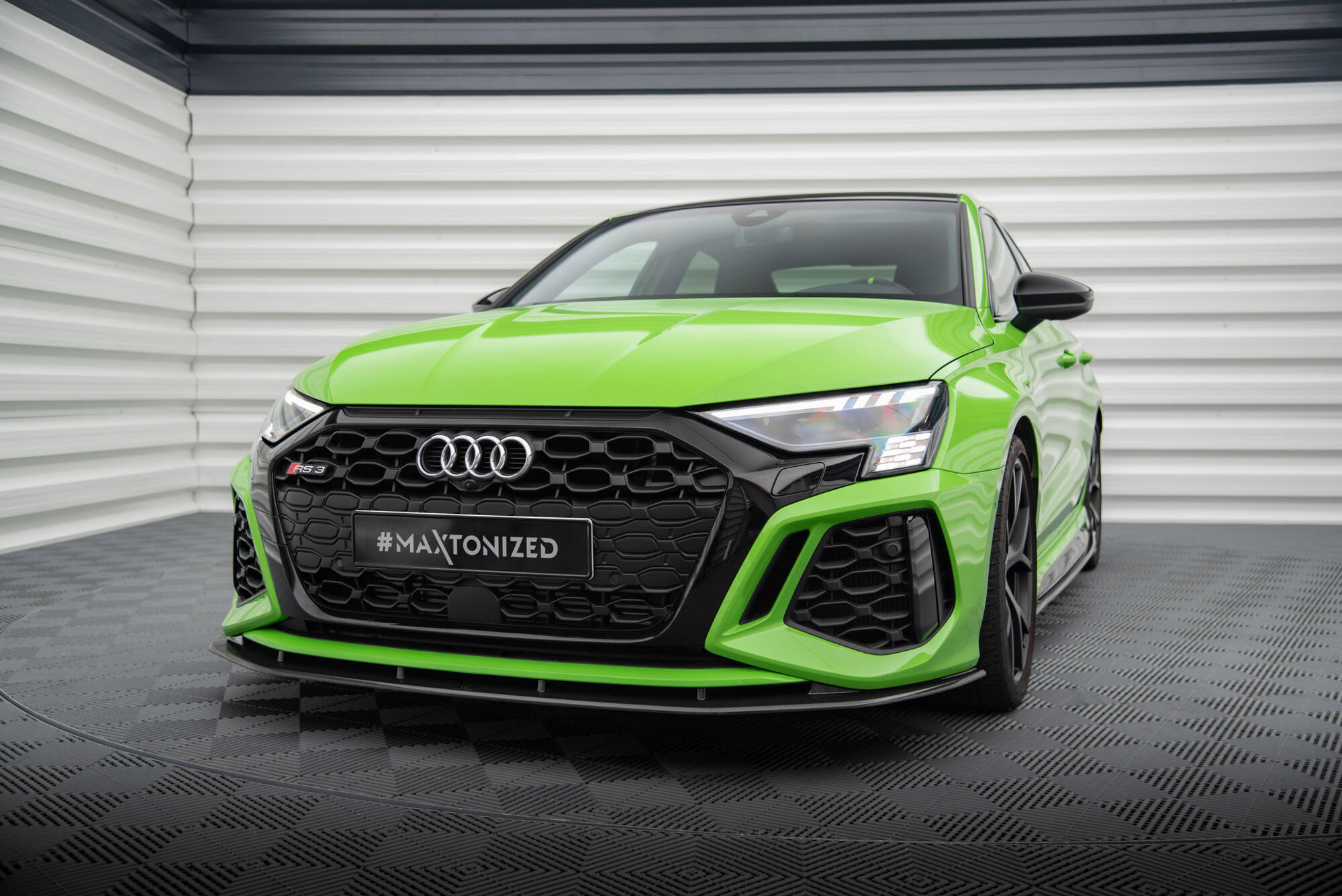 Carbon Bodykit Set Frontspoiler Seitenschweller Heck Ansatz passend für Audi RS3 8Y Limousine