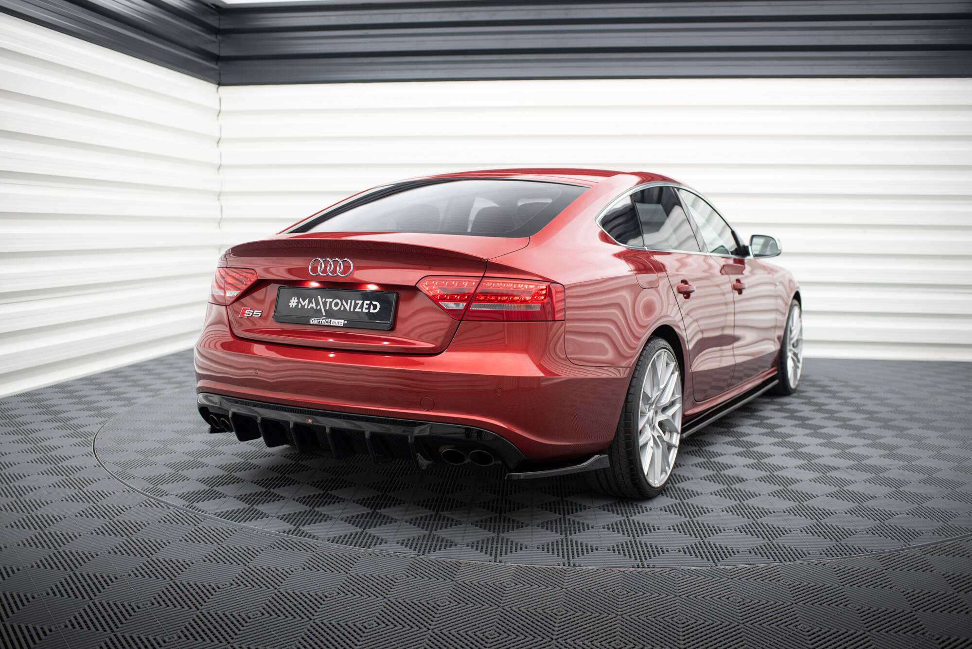 Street+ Heck Ansatz Flaps passend für Audi S5 / A5 S-Line Sportback 8T schwarz Hochglanz