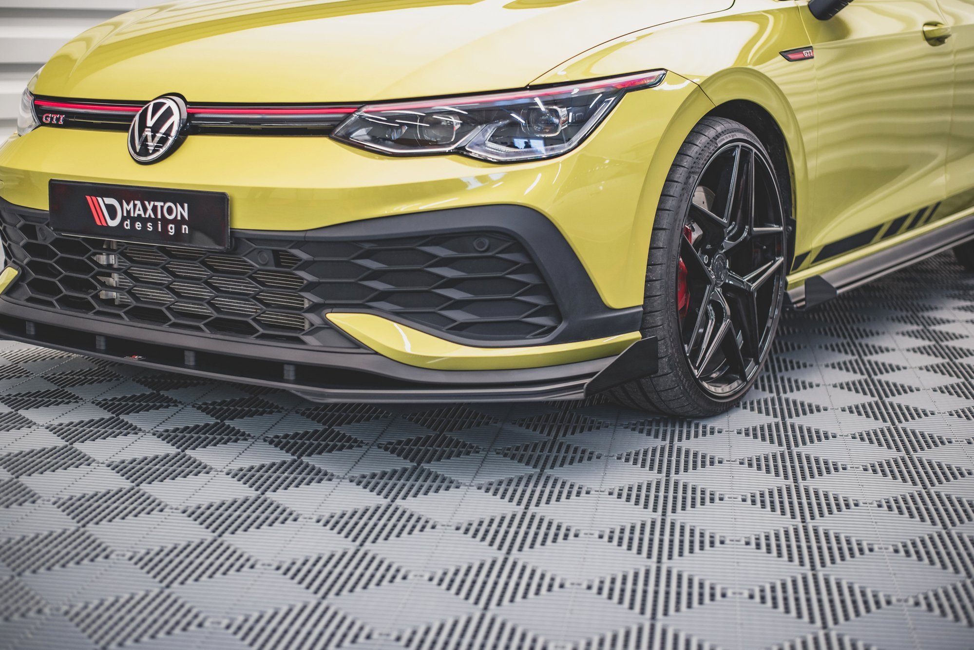 Front Stoßstange Flaps passend für VW Golf GTI Clubsport Mk8 schwarz Hochglanz