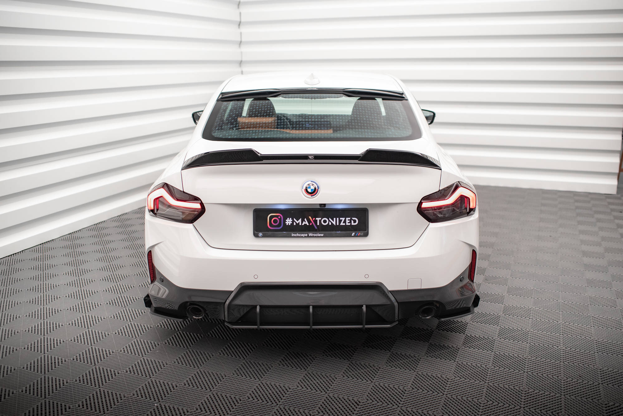 Street Pro Heck Ansatz Flaps passend für BMW 2 Coupe M-Paket G42 rot+ Hochglanz Flaps