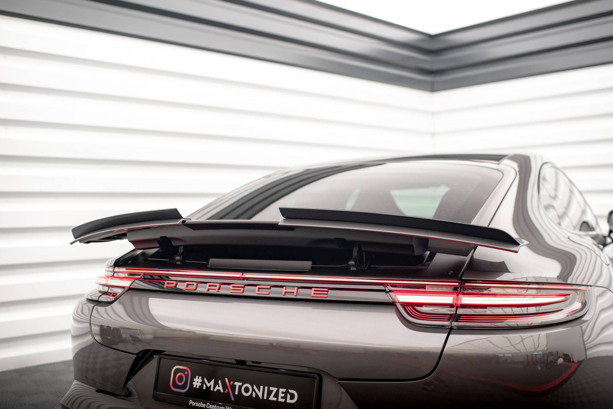 Spoiler CAP für Porsche Panamera GTS / Panamera E-Hybrid / Panamera Turbo S E-Hybrid 971 schwarz Hochglanz