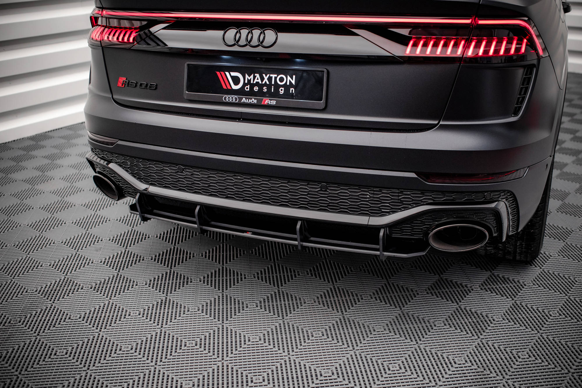 Street Pro Heckschürze Heck Ansatz Diffusor passend für Audi RSQ8 Mk1