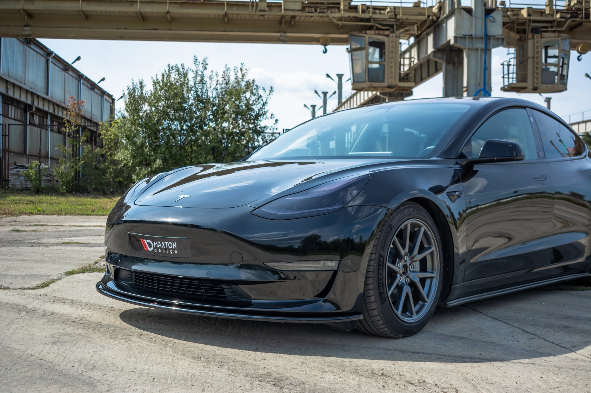 Frontlippe passend für Tesla Model 3 schwarz Hochglanz