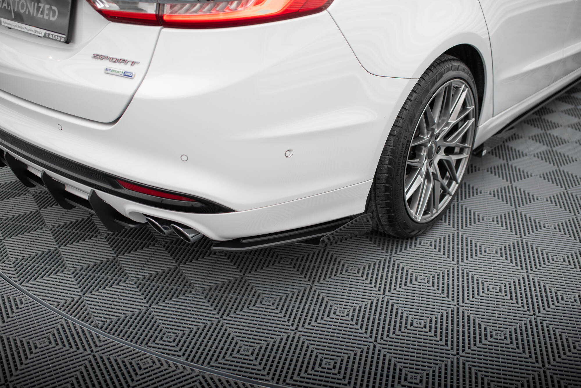 Street Pro Heck Ansatz Flaps passend für Ford Mondeo Sport Mk5 FL / Fusion Sport Mk2 FL schwarz Hochglanz