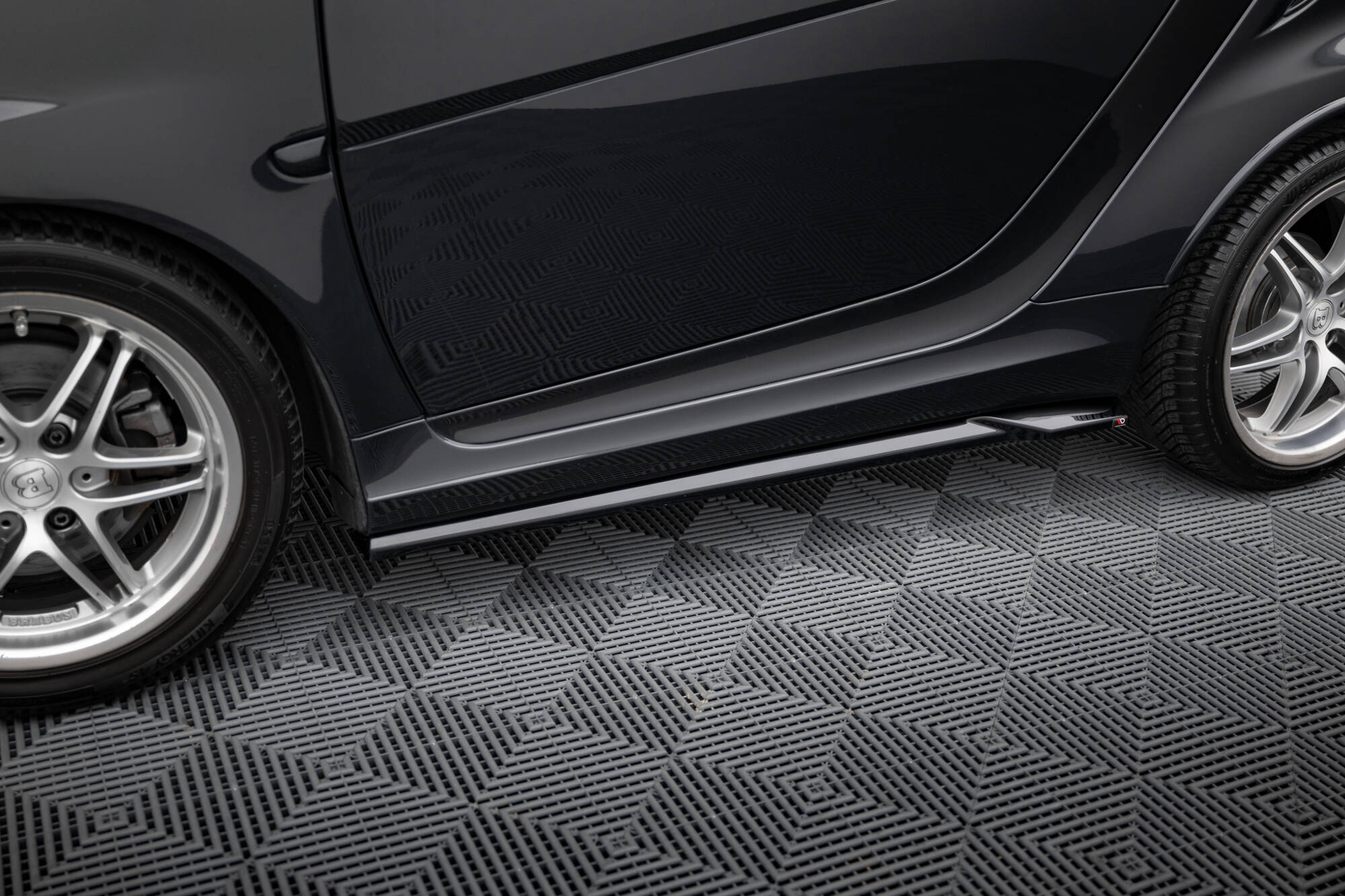 Seitenschweller Ansatz Paar passend für Brabus Smart Fortwo C451 FL schwarz Hochglanz