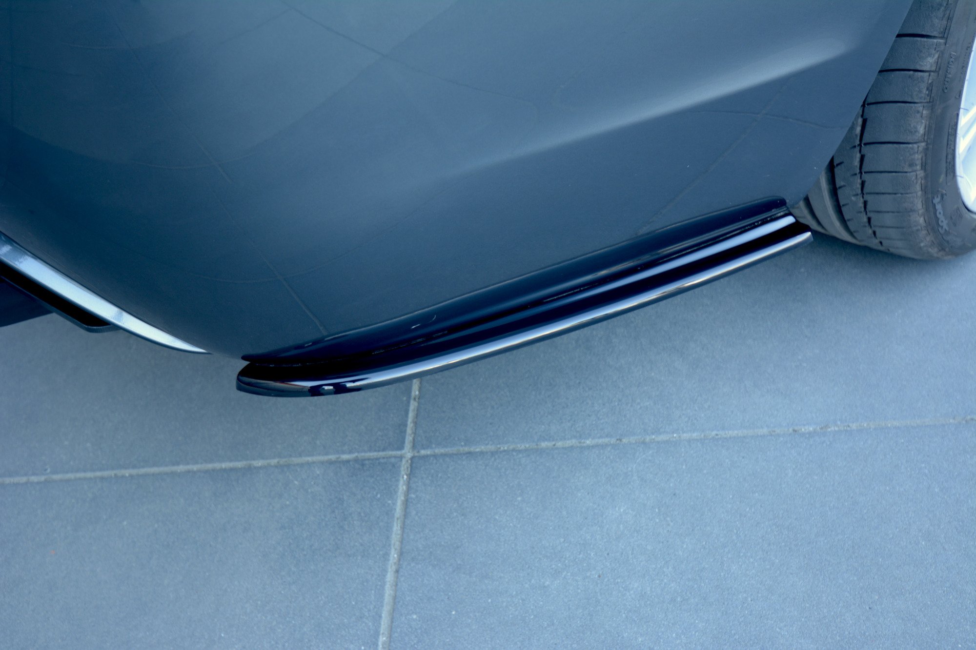 Heck Ansatz Flaps Diffusor für BMW 5er E60/E61 M Paket schwarz Hochglanz