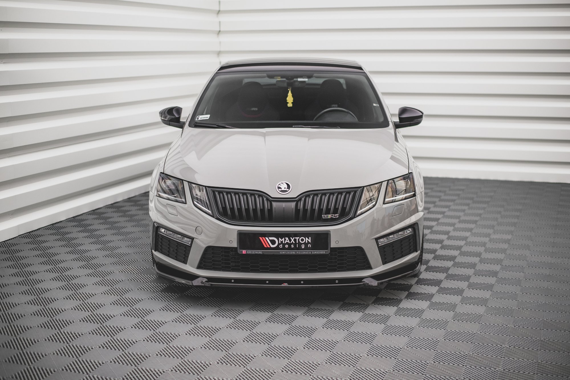 Street+ Spoilerlippe Front Ansatz V.2 passend für Skoda Octavia RS Mk3 FL schwarz Hochglanz