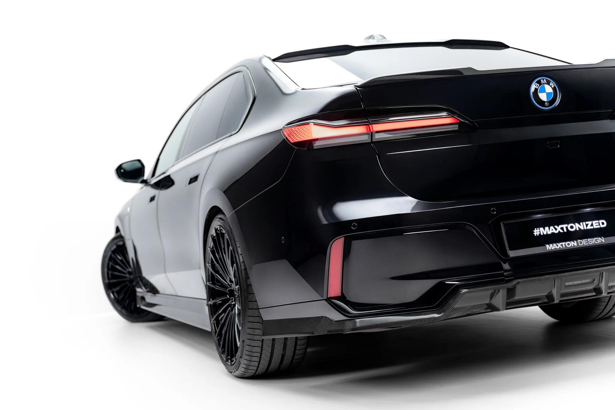 Prepreg Carbon Fiber Rear Splitter (mit einem vertikalem balken) BMW 7 M-Paket / i7 M-Paket G70