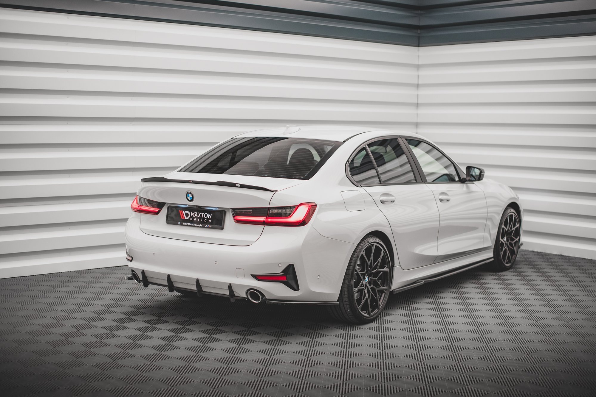 Street Pro Heckschürze Heck Ansatz Diffusor passend für BMW 3er G20 / G21 rot