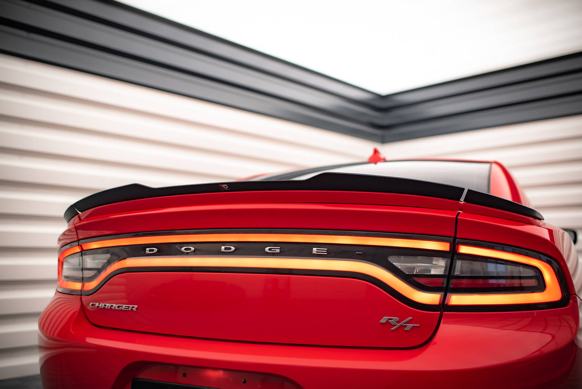 Heck Spoiler Aufsatz Abrisskante passend für Paket Dodge Charger RT Mk7 FL schwarz Hochglanz