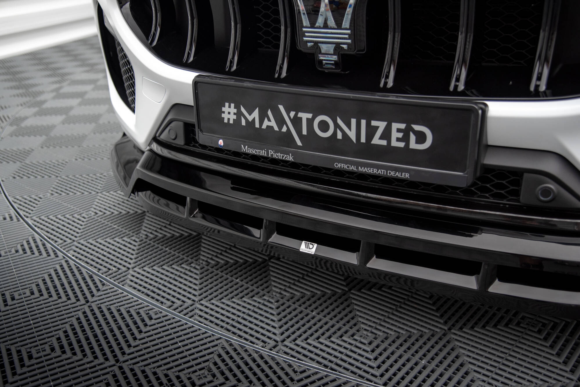 Frontlippe passend für Maserati Grecale GT / Modena Mk1 schwarz Hochglanz