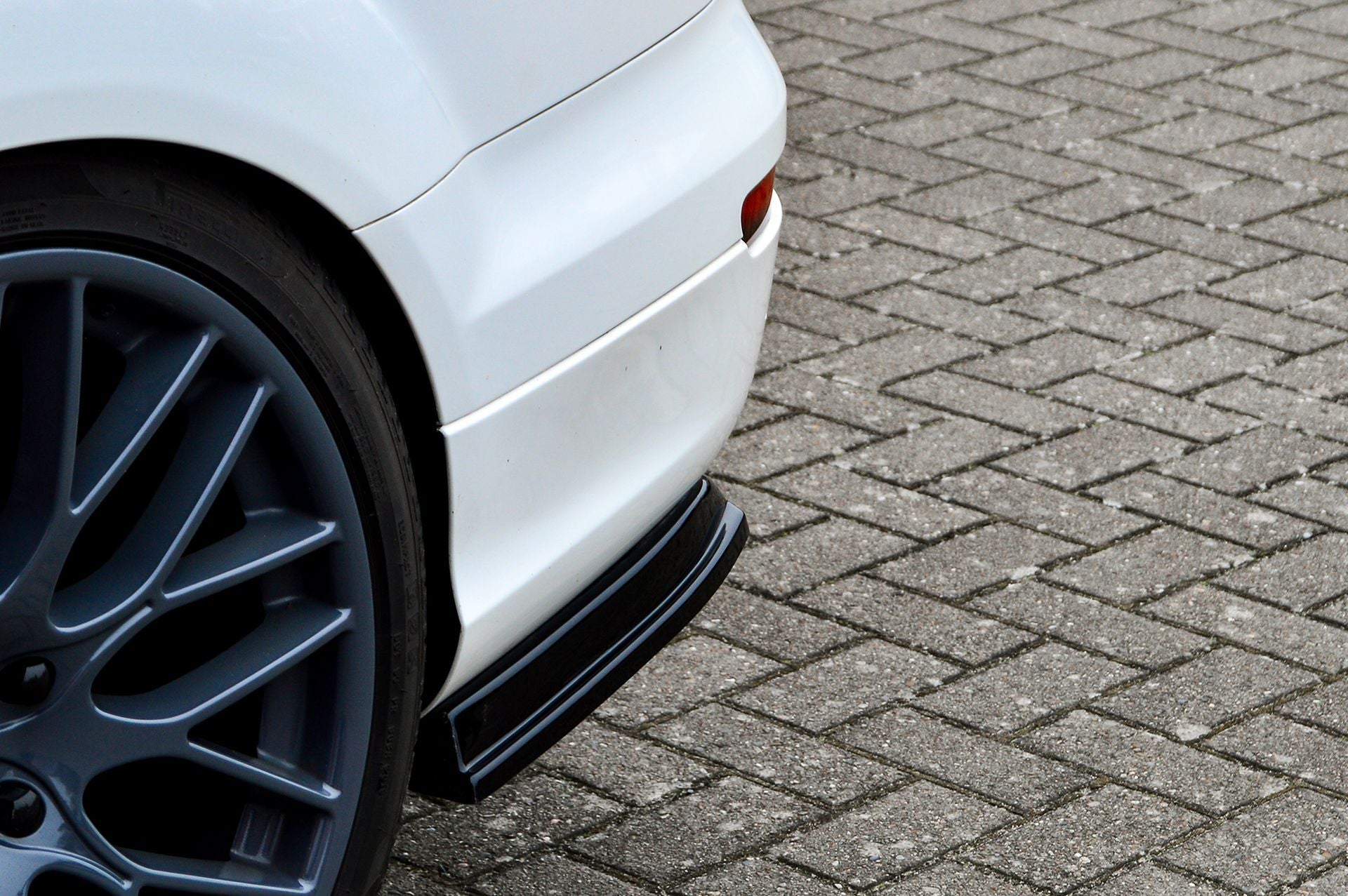 Heckansatz Seitenteile für Audi Q7 4L mit S-Line Carbon Optik
