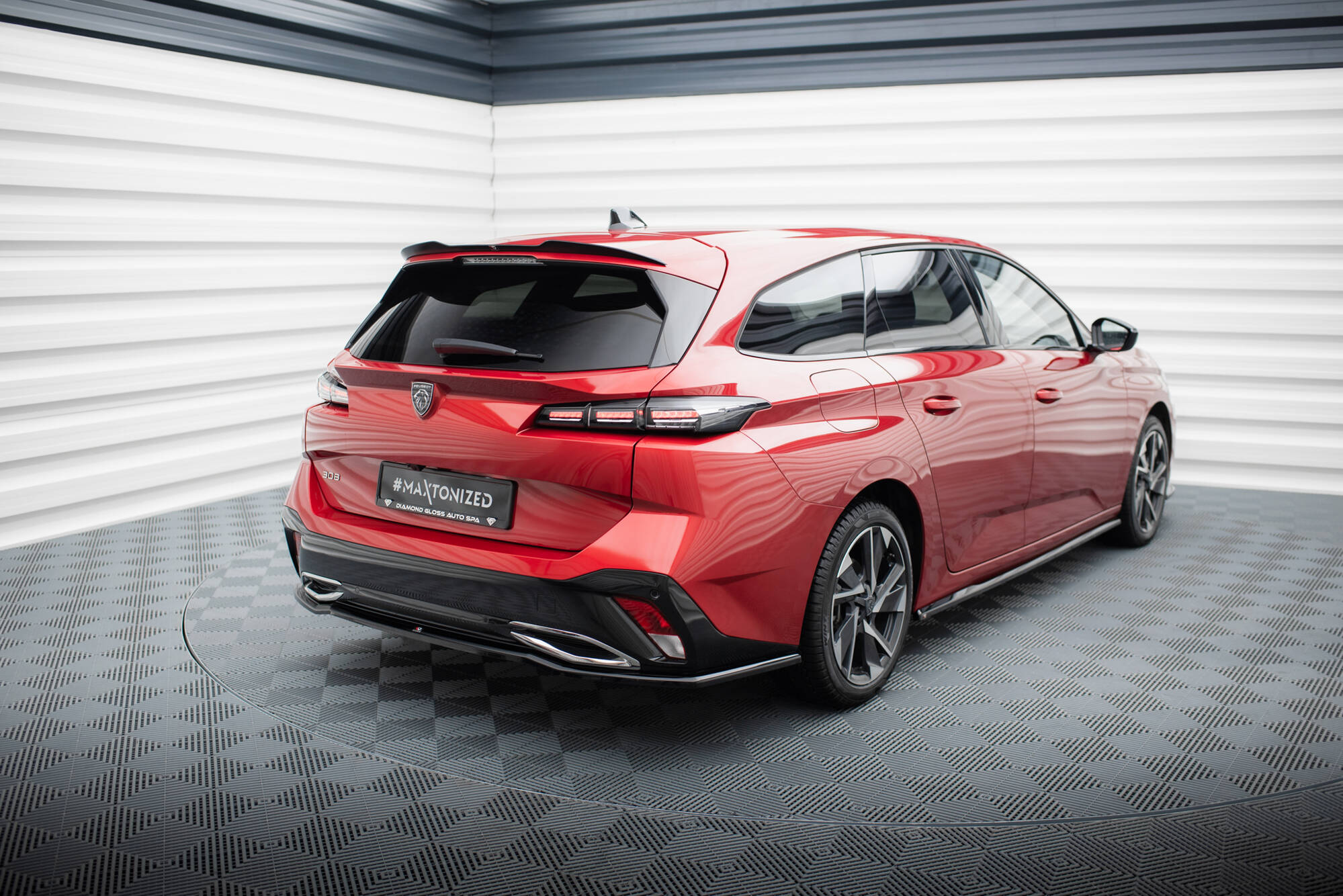 Street+ Mittlerer Diffusor Heck Ansatz passend für Peugeot 308 Mk3 schwarz Hochglanz