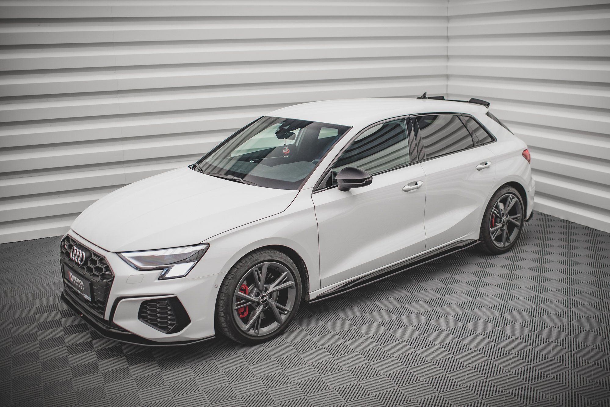 Street Pro Seitenschweller Leisten V.1 passend für Audi S3 / A3 S-Line 8Y / 8Y FL