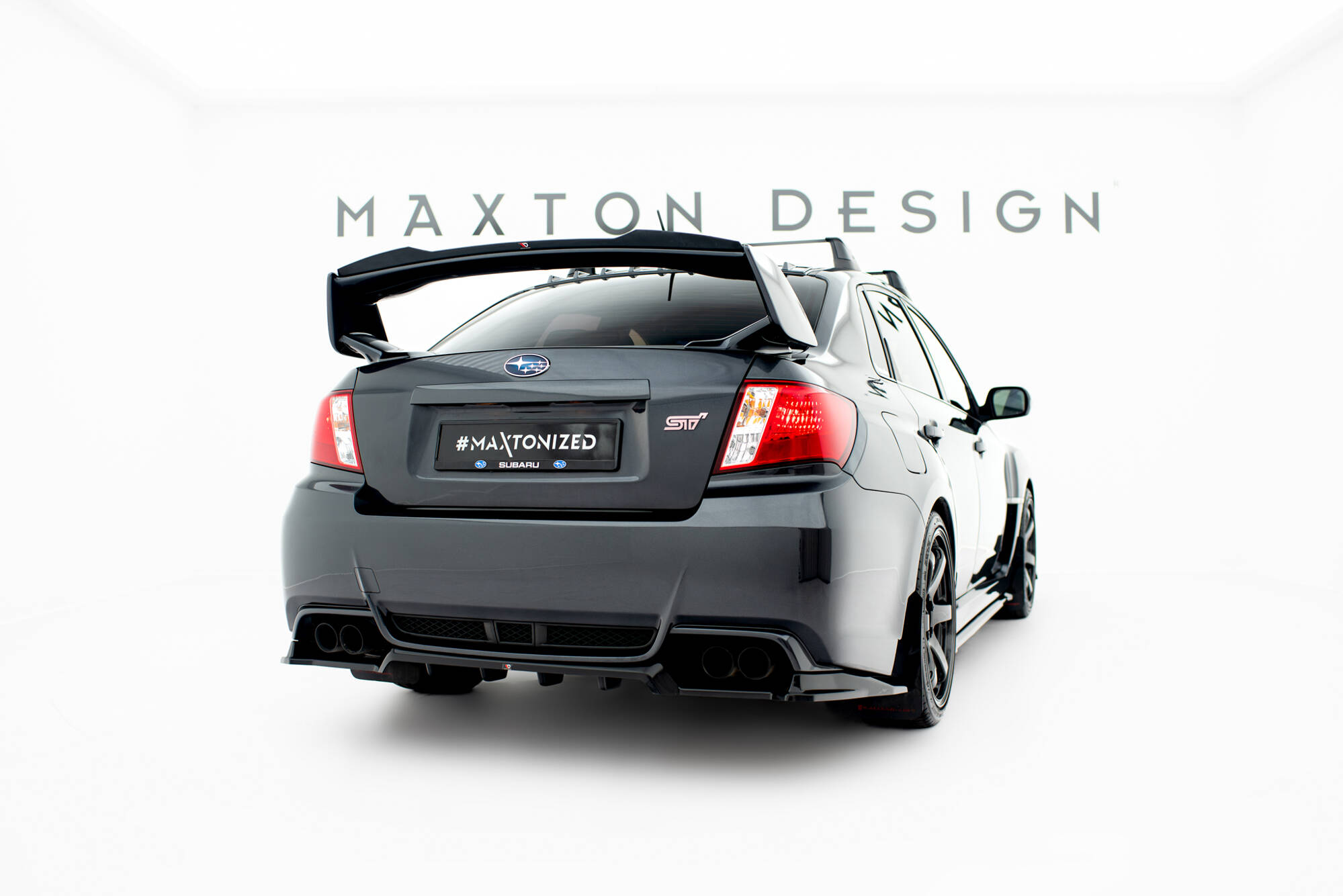 Street+ Mittlerer Diffusor RACE Heck Ansatz passend für Subaru Impreza WRX STI Mk3 FL schwarz Hochglanz