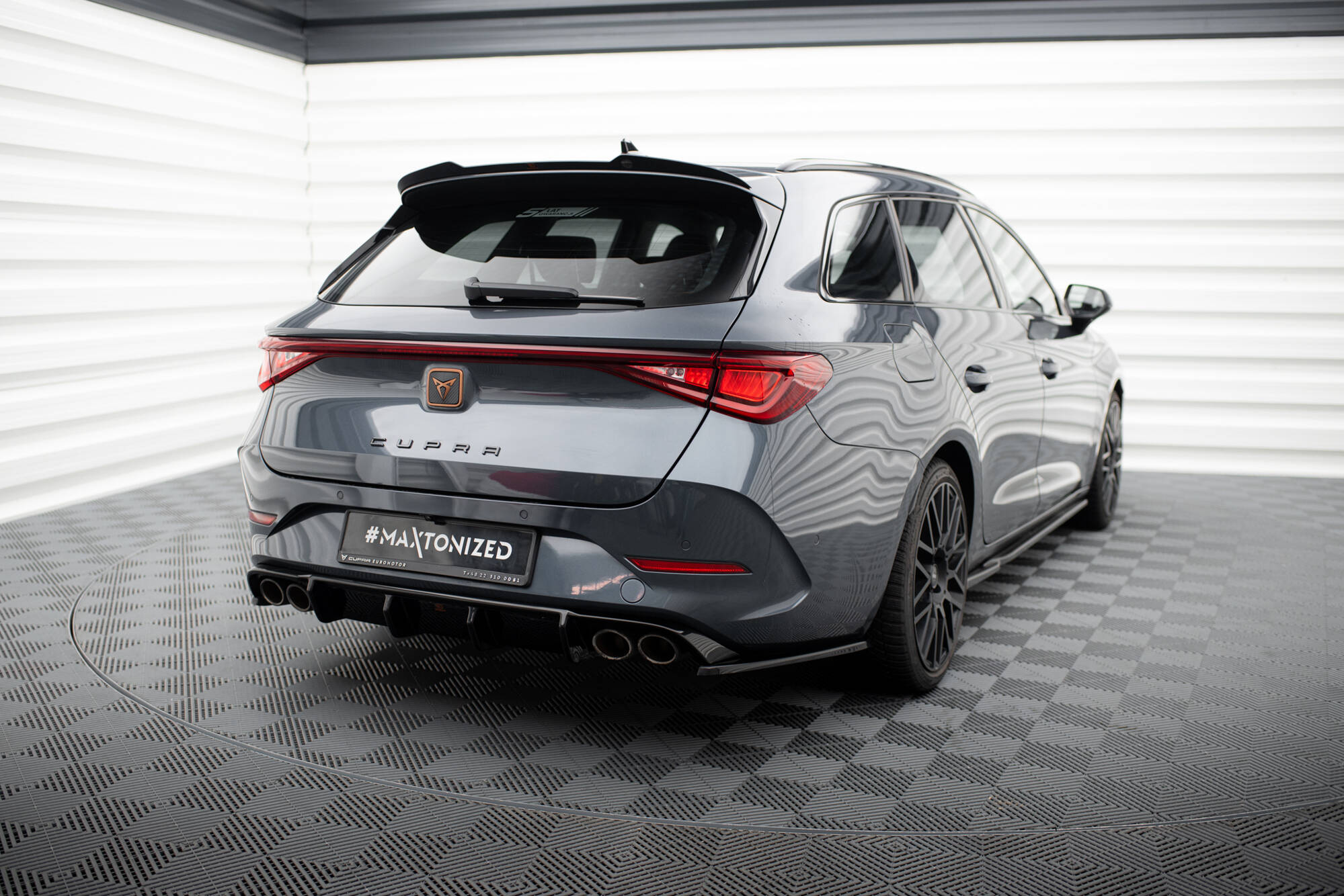 Heckansatz Diffusor passend für CUPRA Leon ST Mk1 FL schwarz Hochglanz