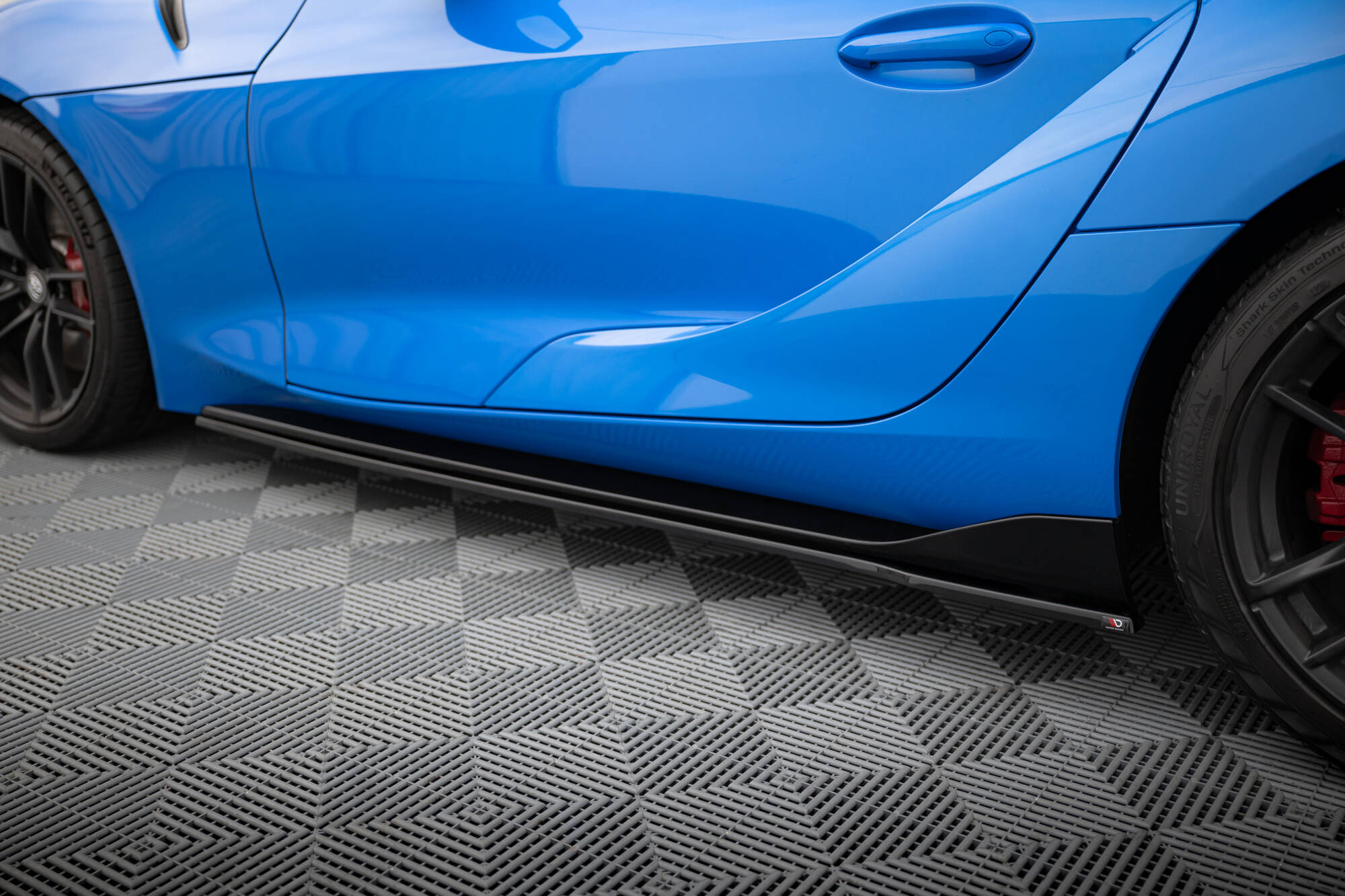 Seitenschweller Ansatz V.2 für Toyota Supra Mk5 schwarz Hochglanz
