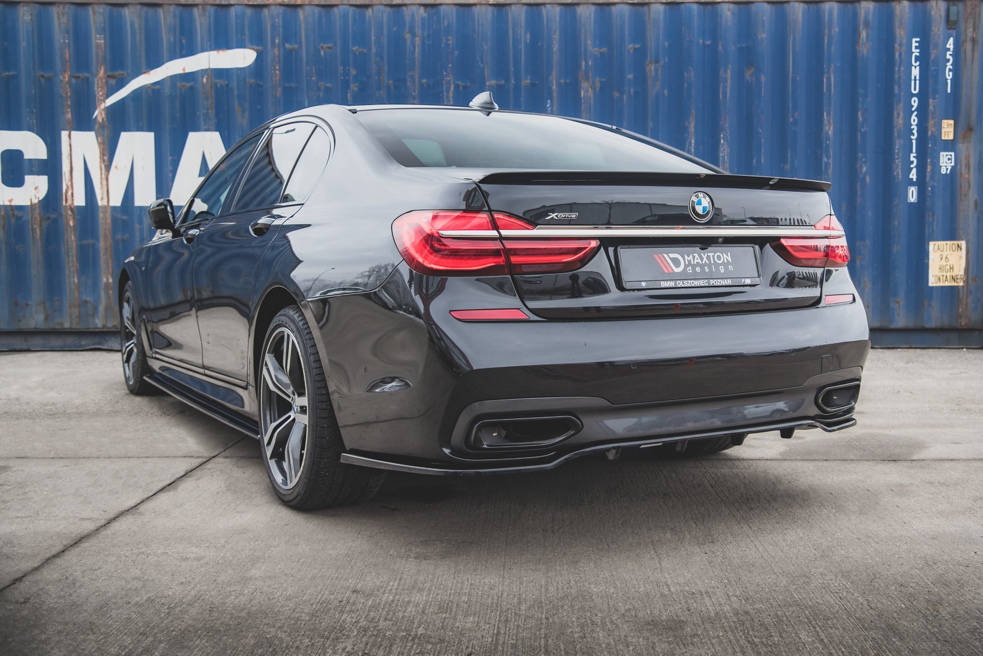 Street+ Mittlerer Diffusor RACE Heck Ansatz passend für BMW 7 M-Paket G11 /G12 schwarz Hochglanz
