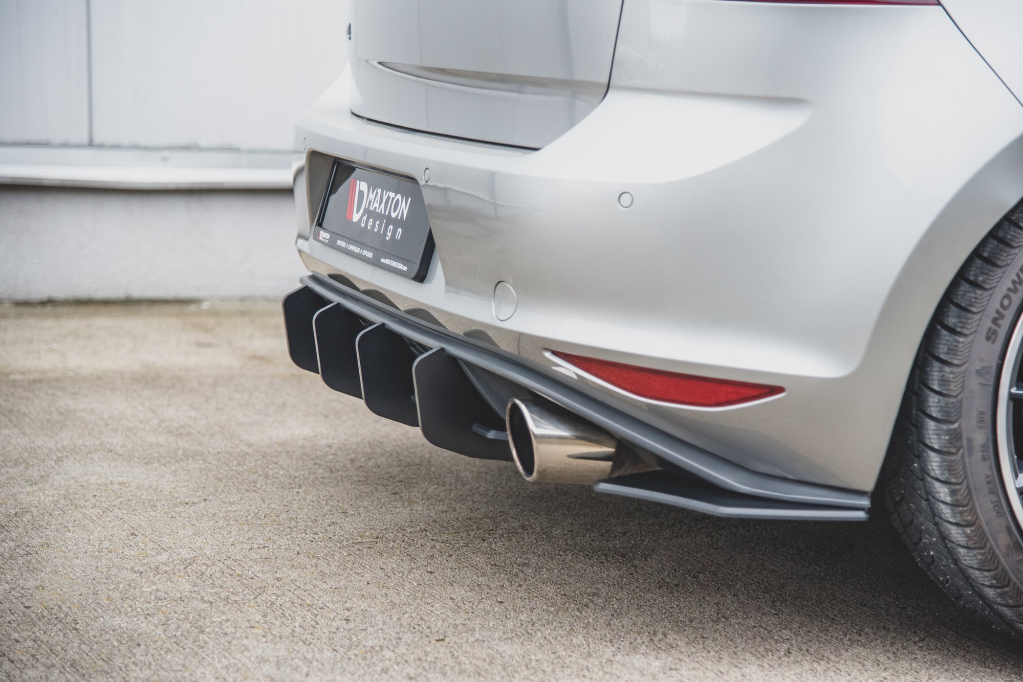 Robuste Racing Heckschürze V.2 für VW Golf 7 GTI