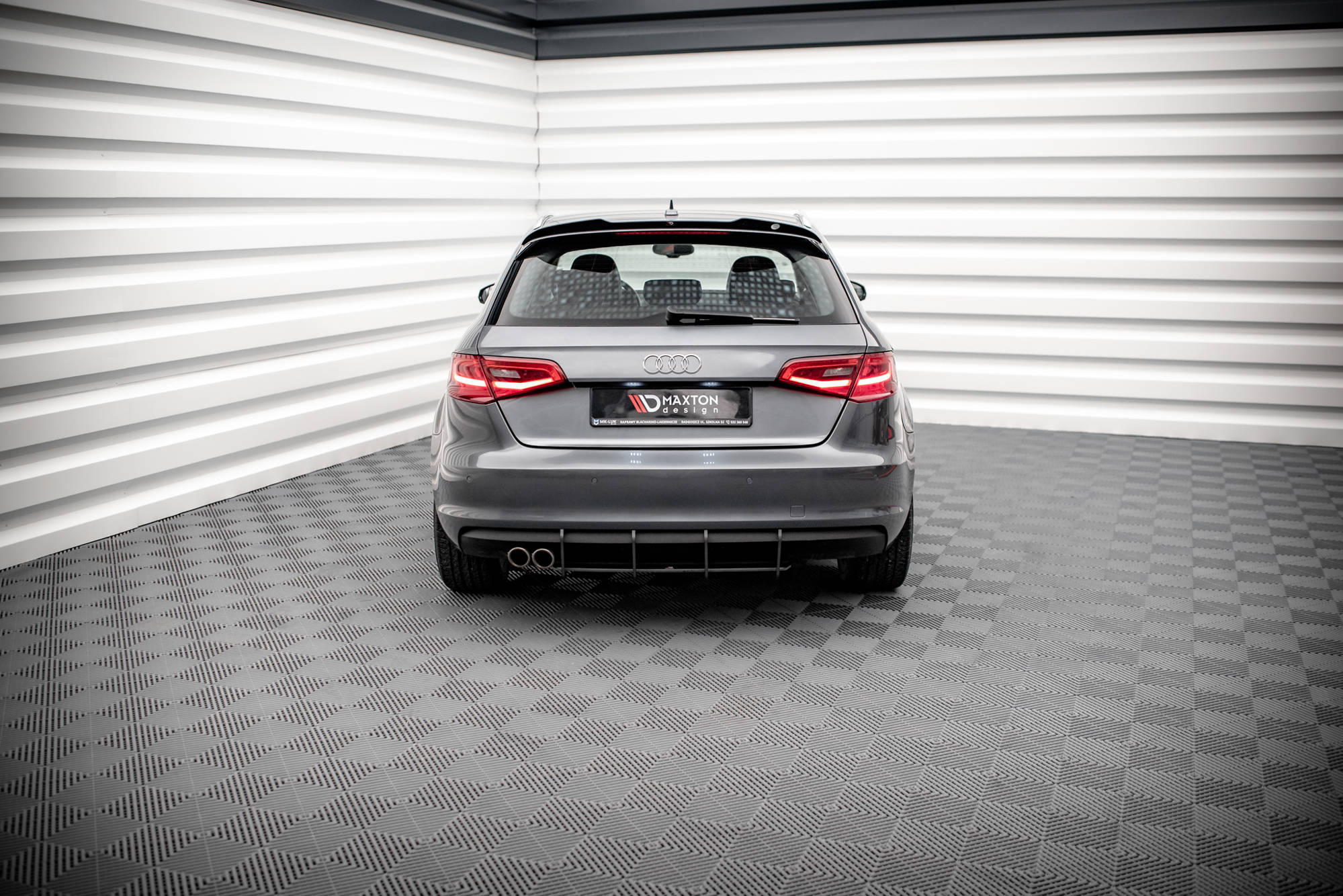 Street Pro Heckschürze Heck Ansatz Diffusor passend für Audi A3 Sportback 8V schwarz-rot